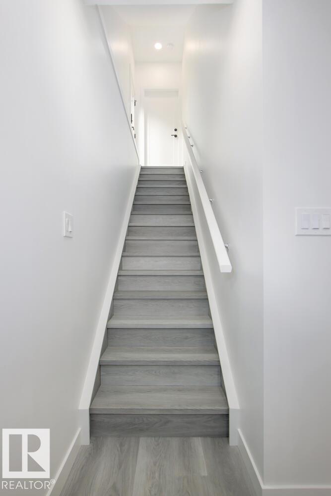 11016 132 ST NW, Edmonton