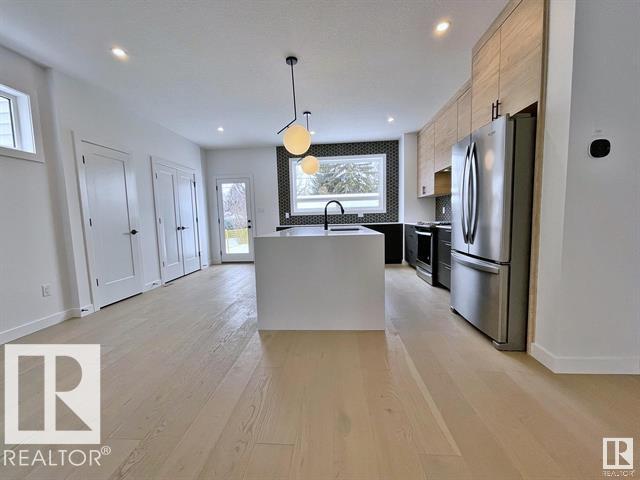 11016 132 ST NW, Edmonton