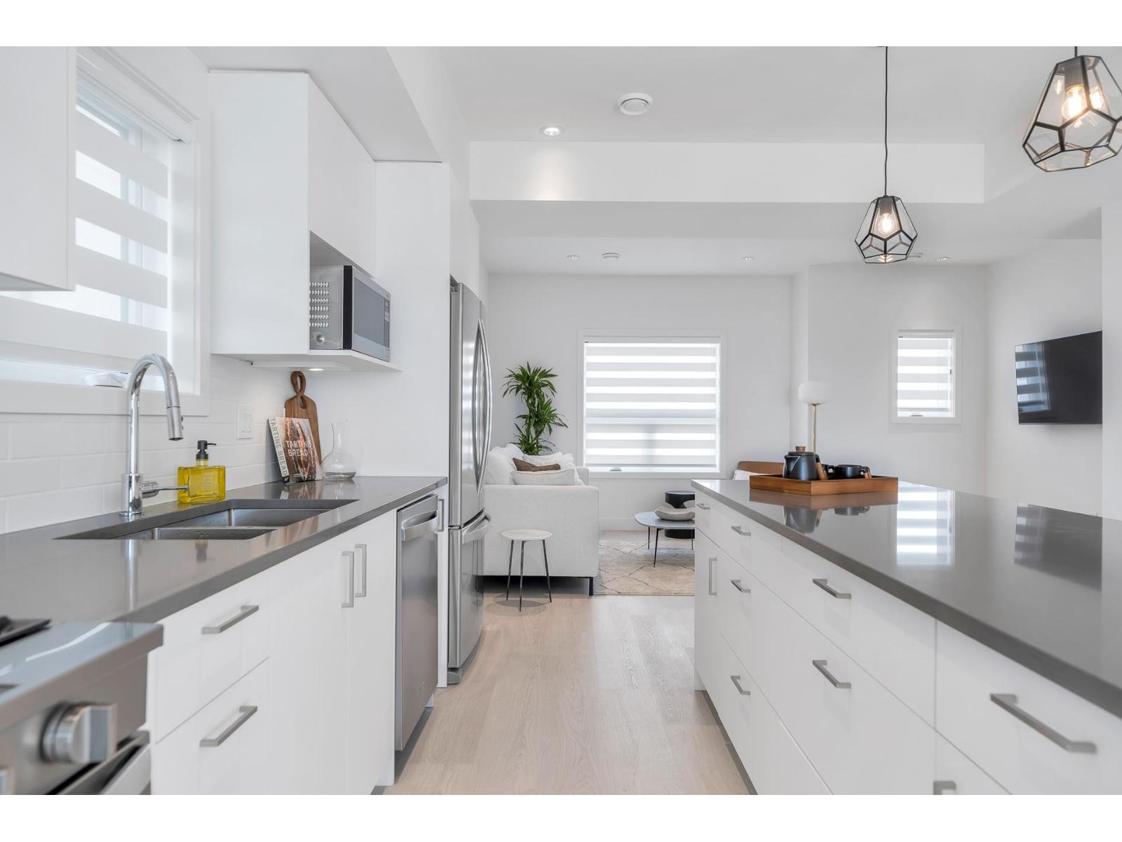 58 7381 PRESTON BOULEVARD, Mission