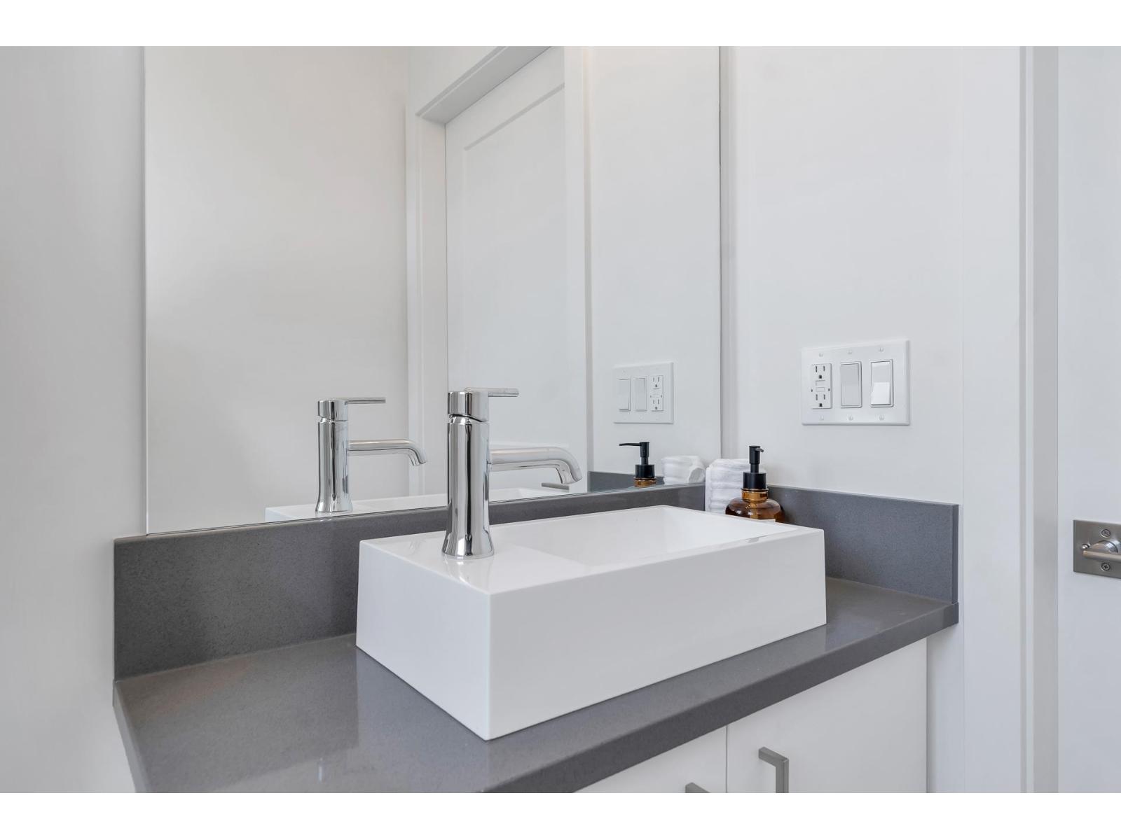 58 7381 PRESTON BOULEVARD, Mission