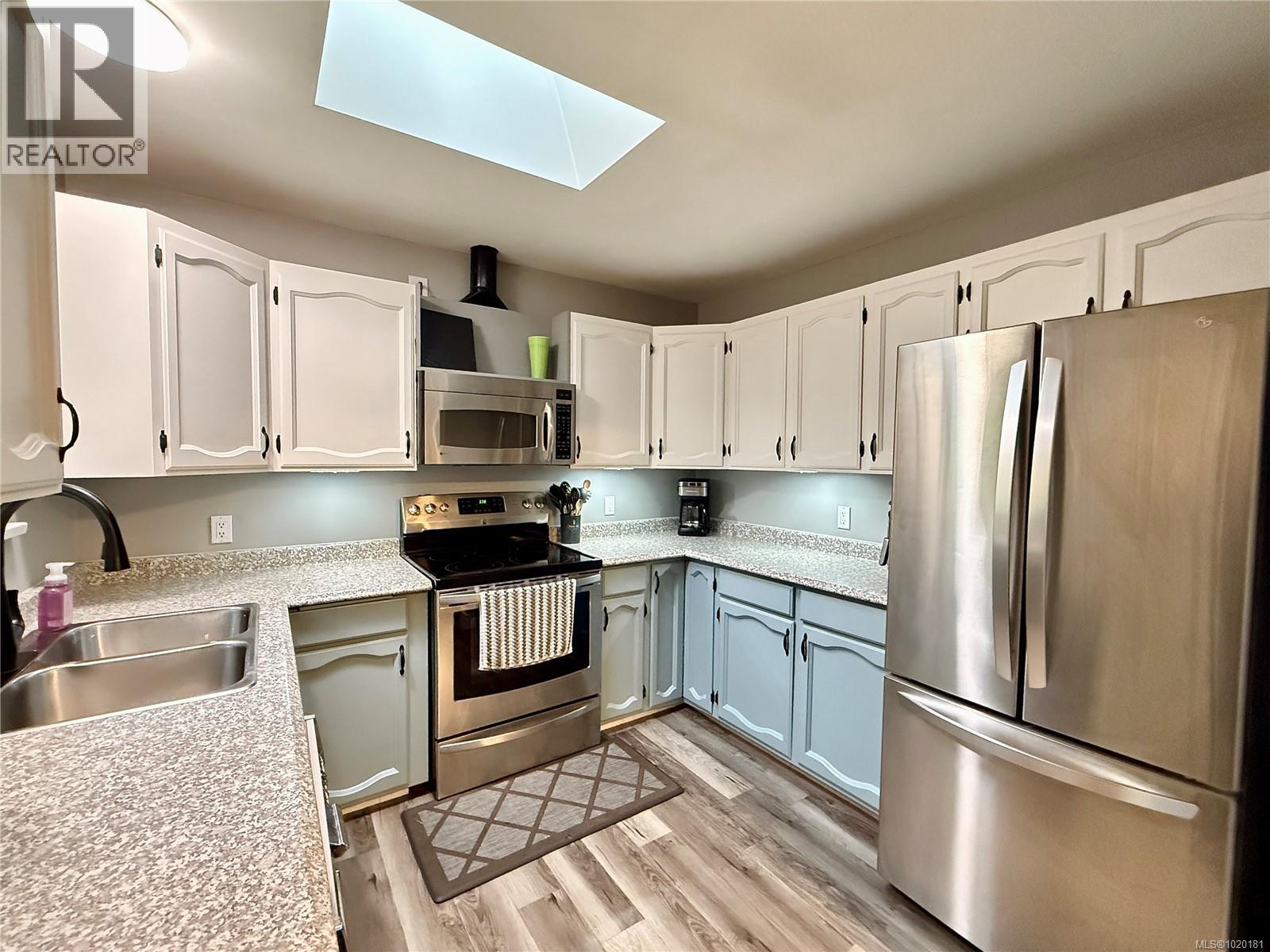 2611 Cardena Cres, Port McNeill