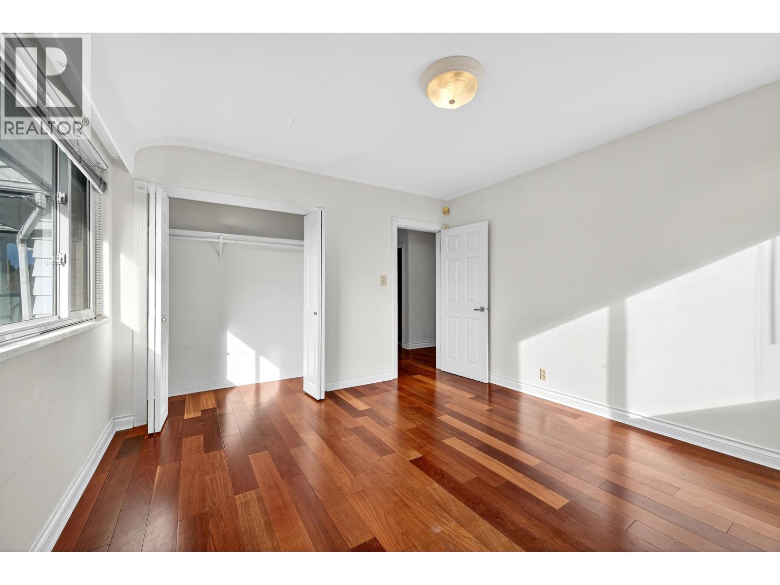 906 PACIFIC Drive, Delta