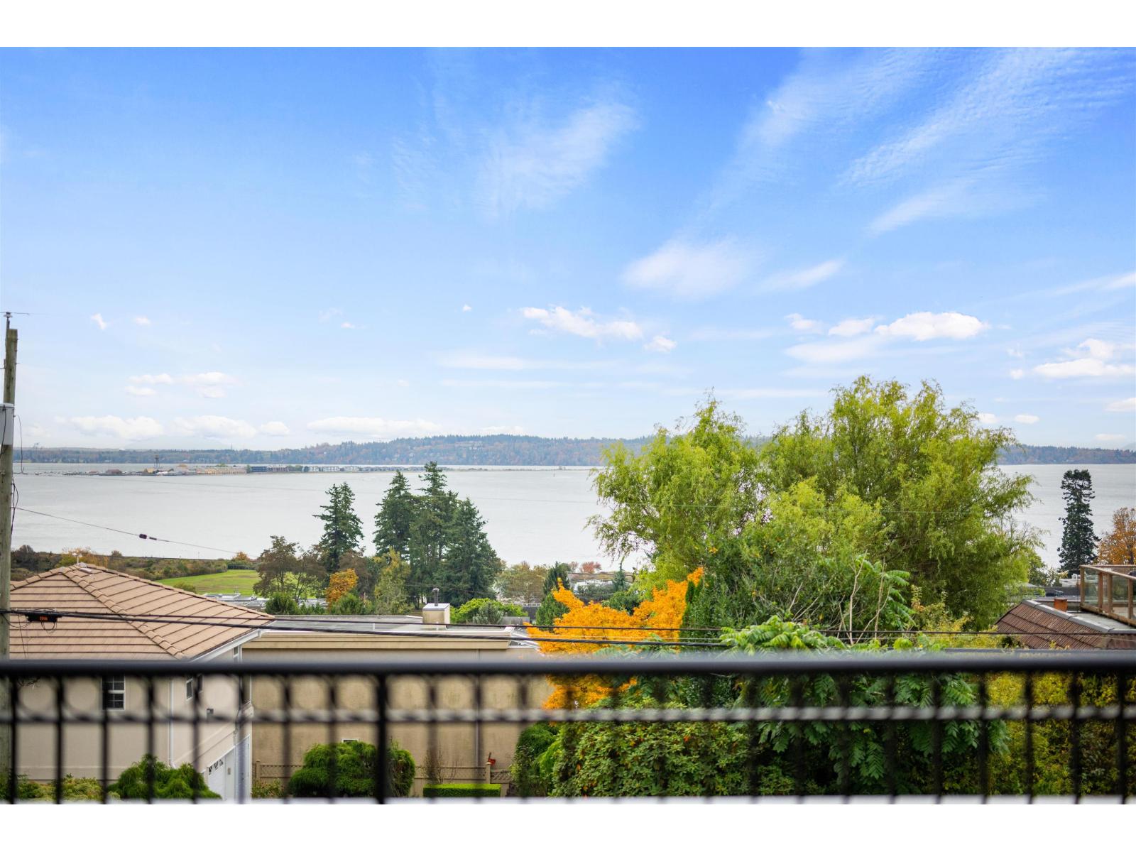 15781 PACIFIC AVENUE, White Rock