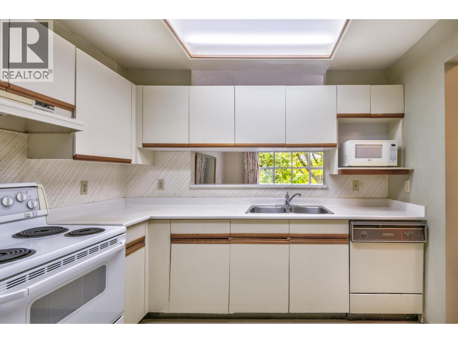 7540 MINORU Boulevard, Richmond