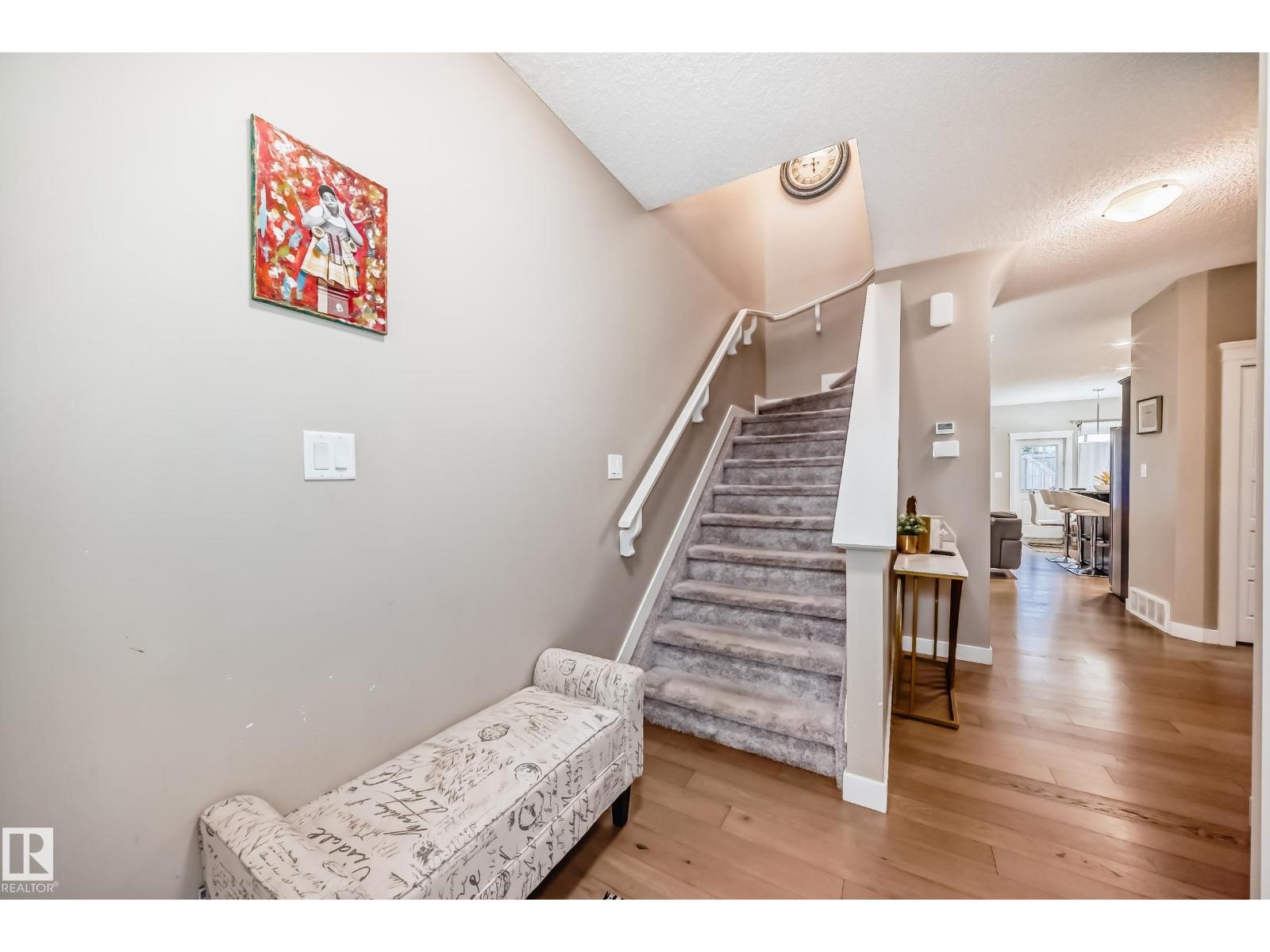 246 HAWKS RIDGE BV NW, Edmonton