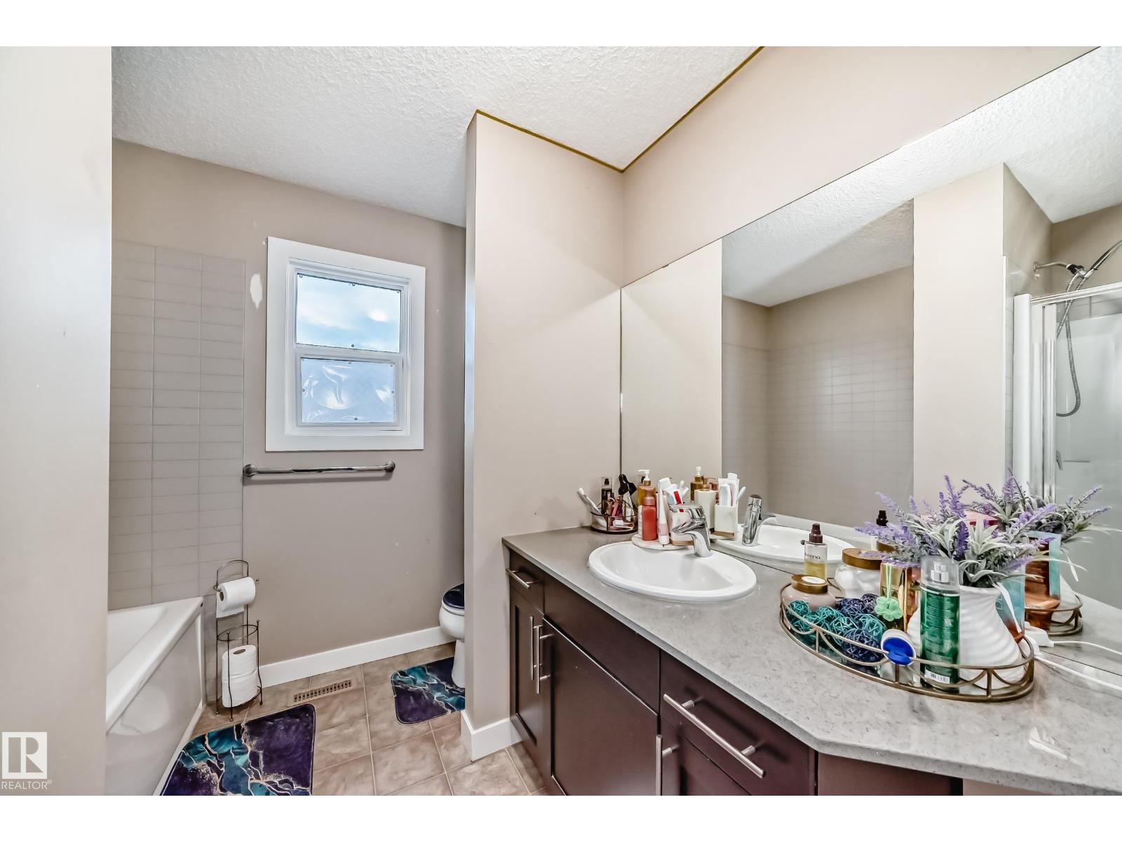 246 HAWKS RIDGE BV NW, Edmonton