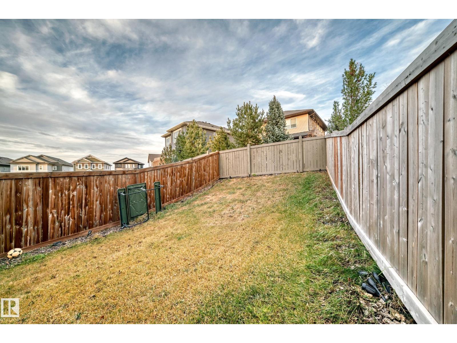 246 HAWKS RIDGE BV NW, Edmonton