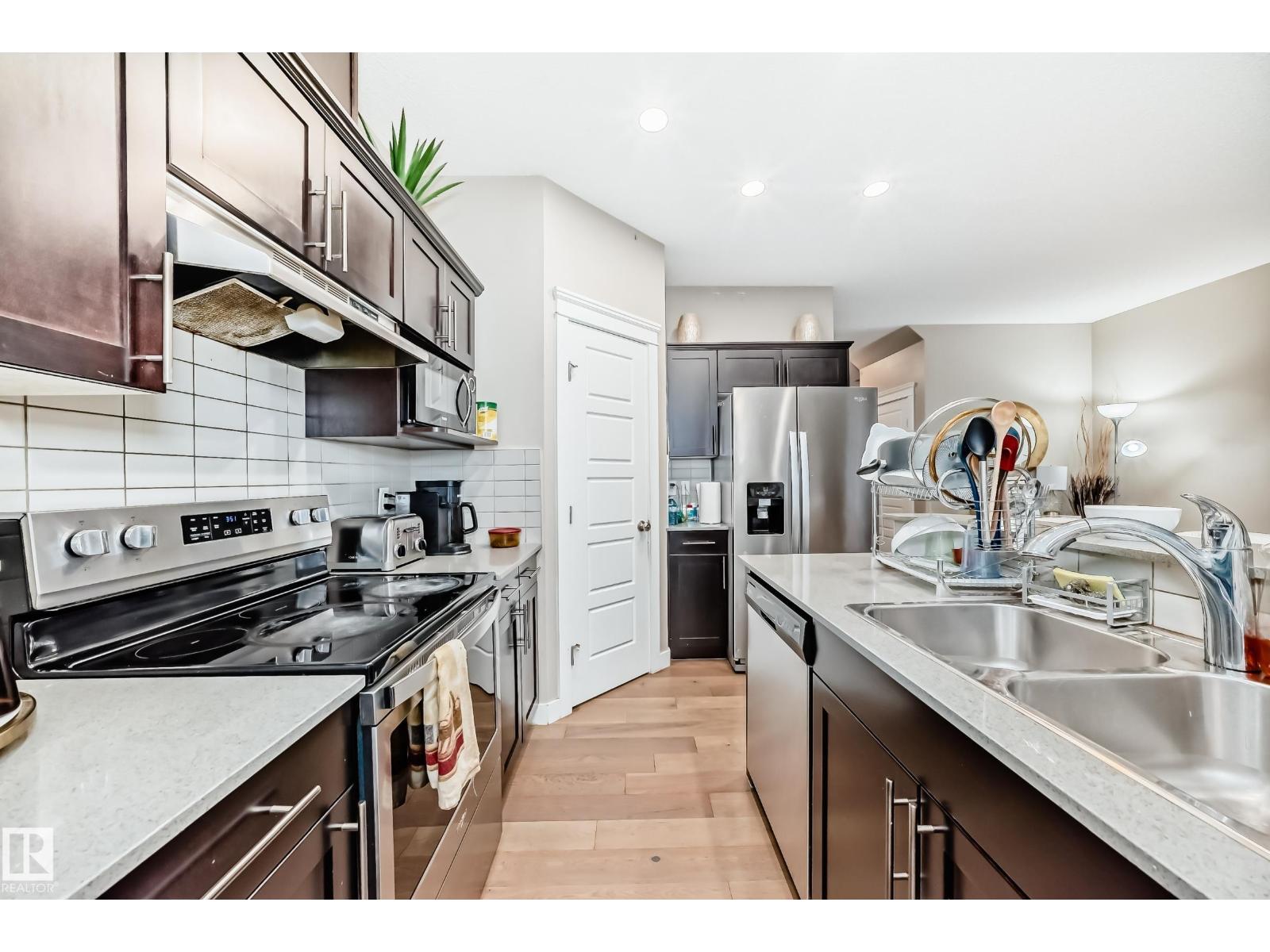 246 HAWKS RIDGE BV NW, Edmonton