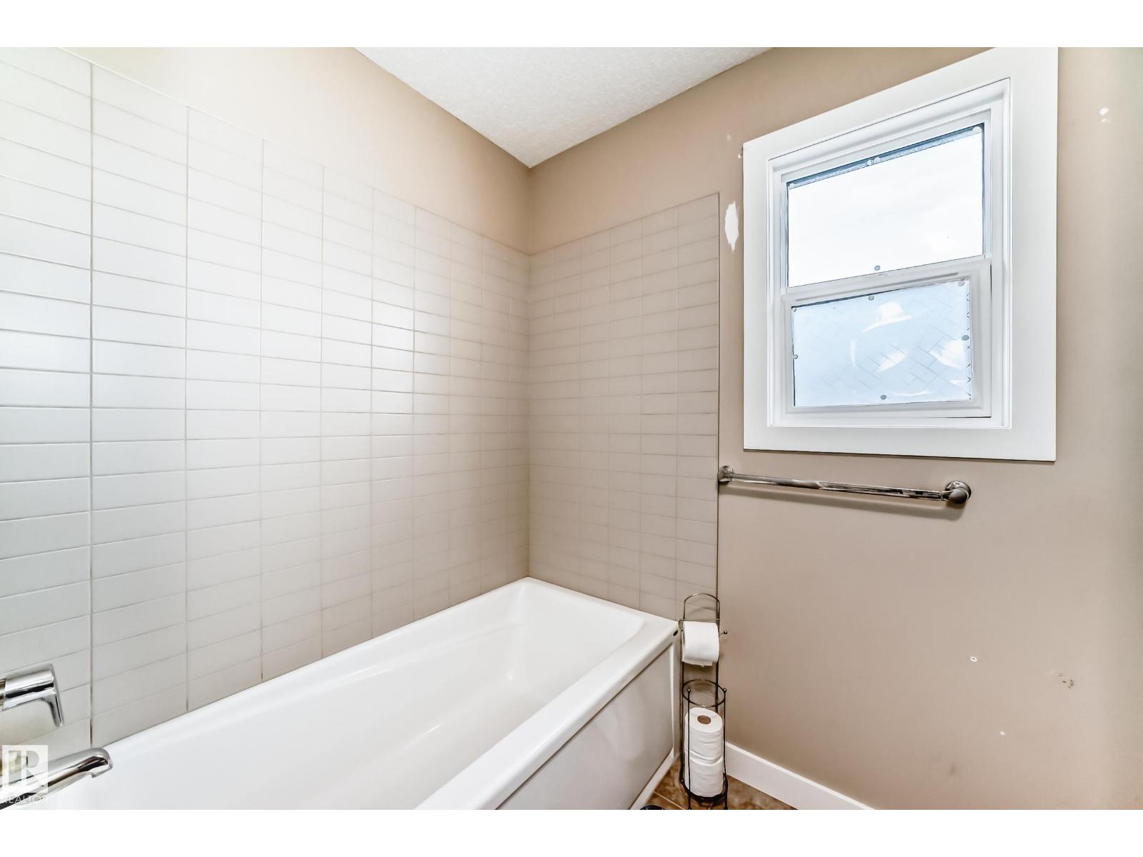 246 HAWKS RIDGE BV NW, Edmonton