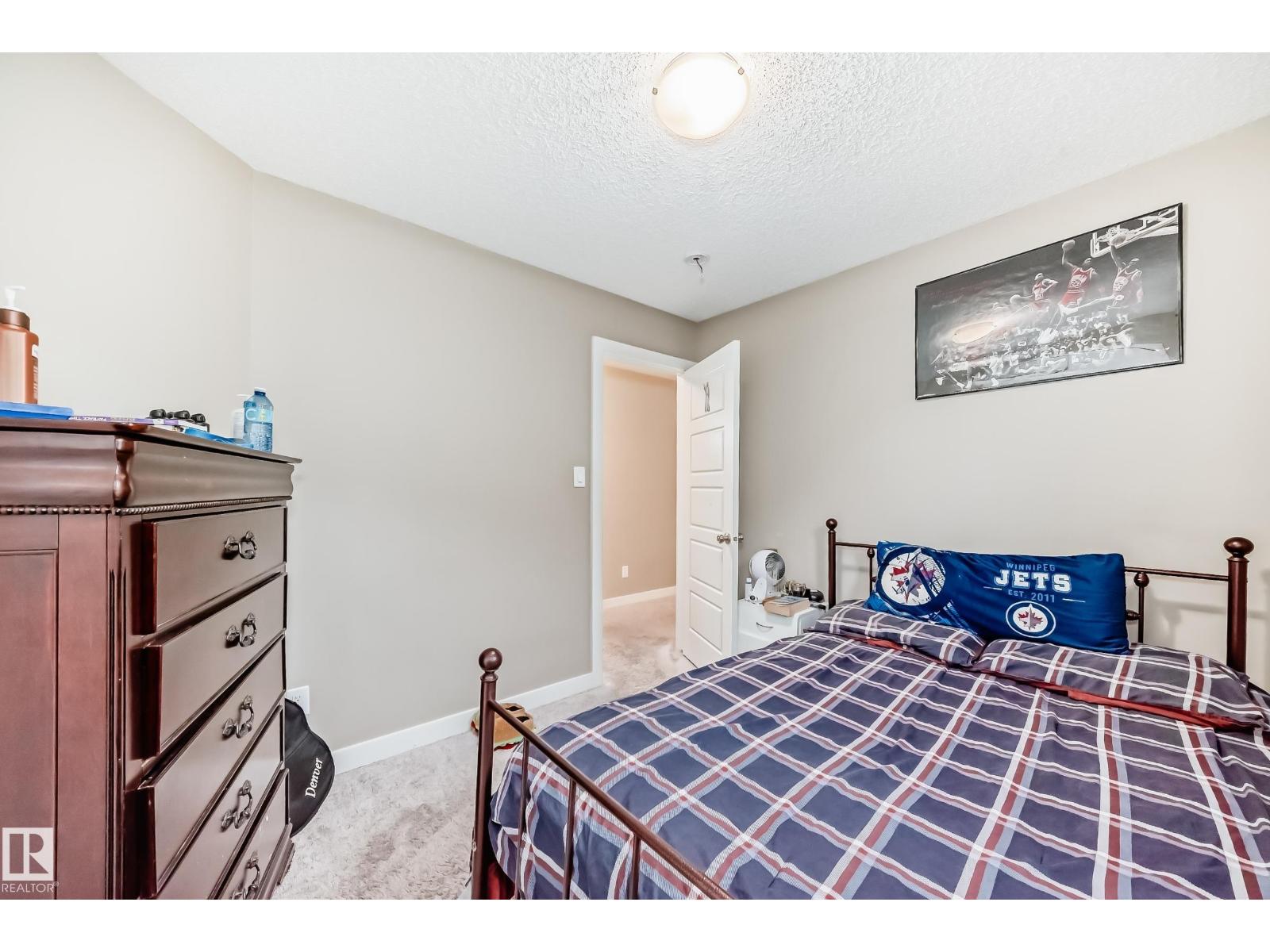 246 HAWKS RIDGE BV NW, Edmonton