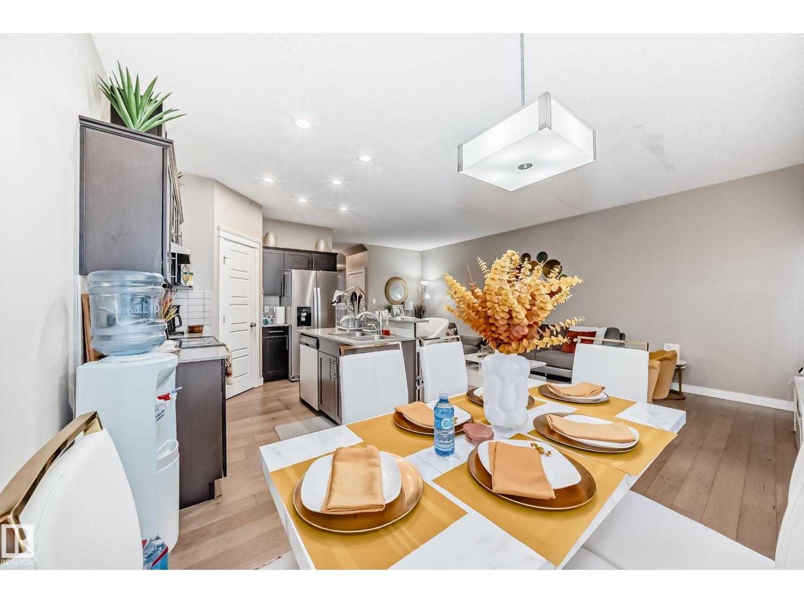 246 HAWKS RIDGE BV NW, Edmonton