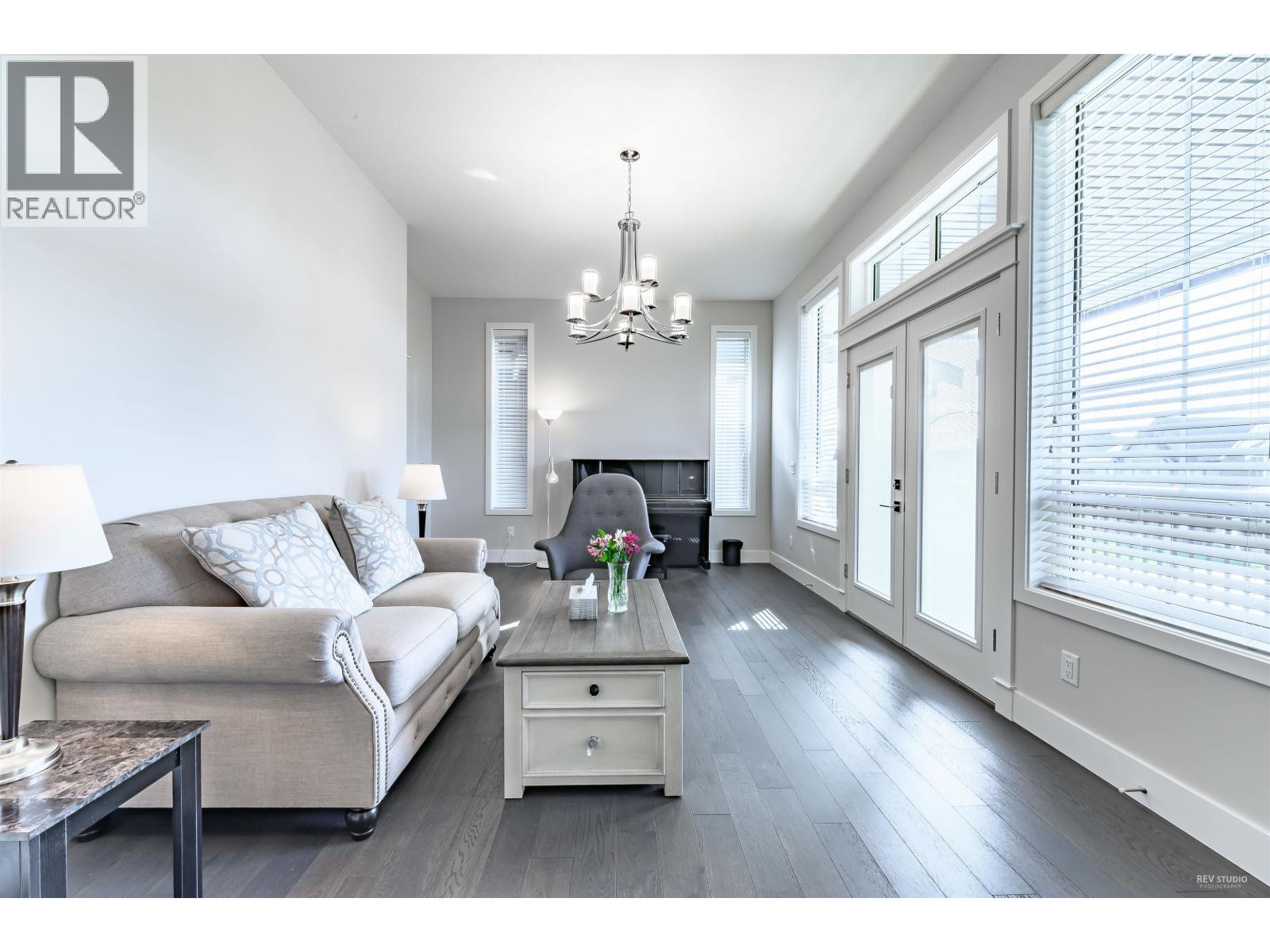 3565 SHEFFIELD AVENUE, Coquitlam