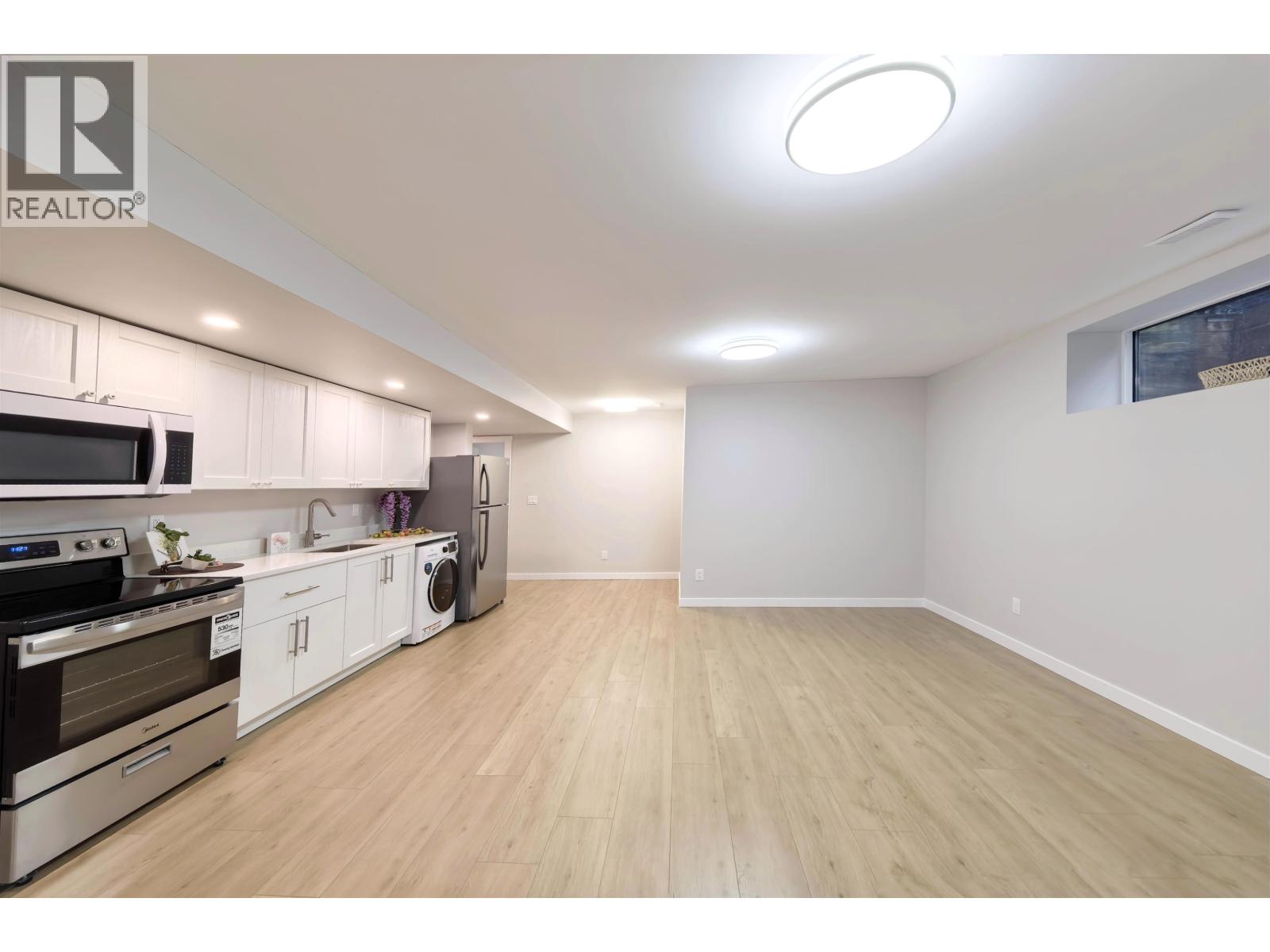 3565 SHEFFIELD AVENUE, Coquitlam