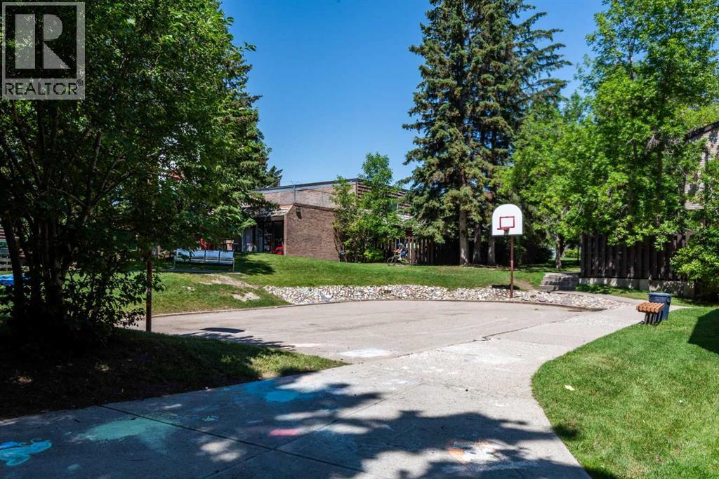 Single Family House for Sale in    Avenue SE Acadia Calgary 