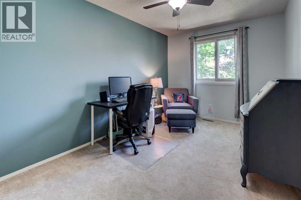 Single Family House for Sale in    Avenue SE Acadia Calgary 