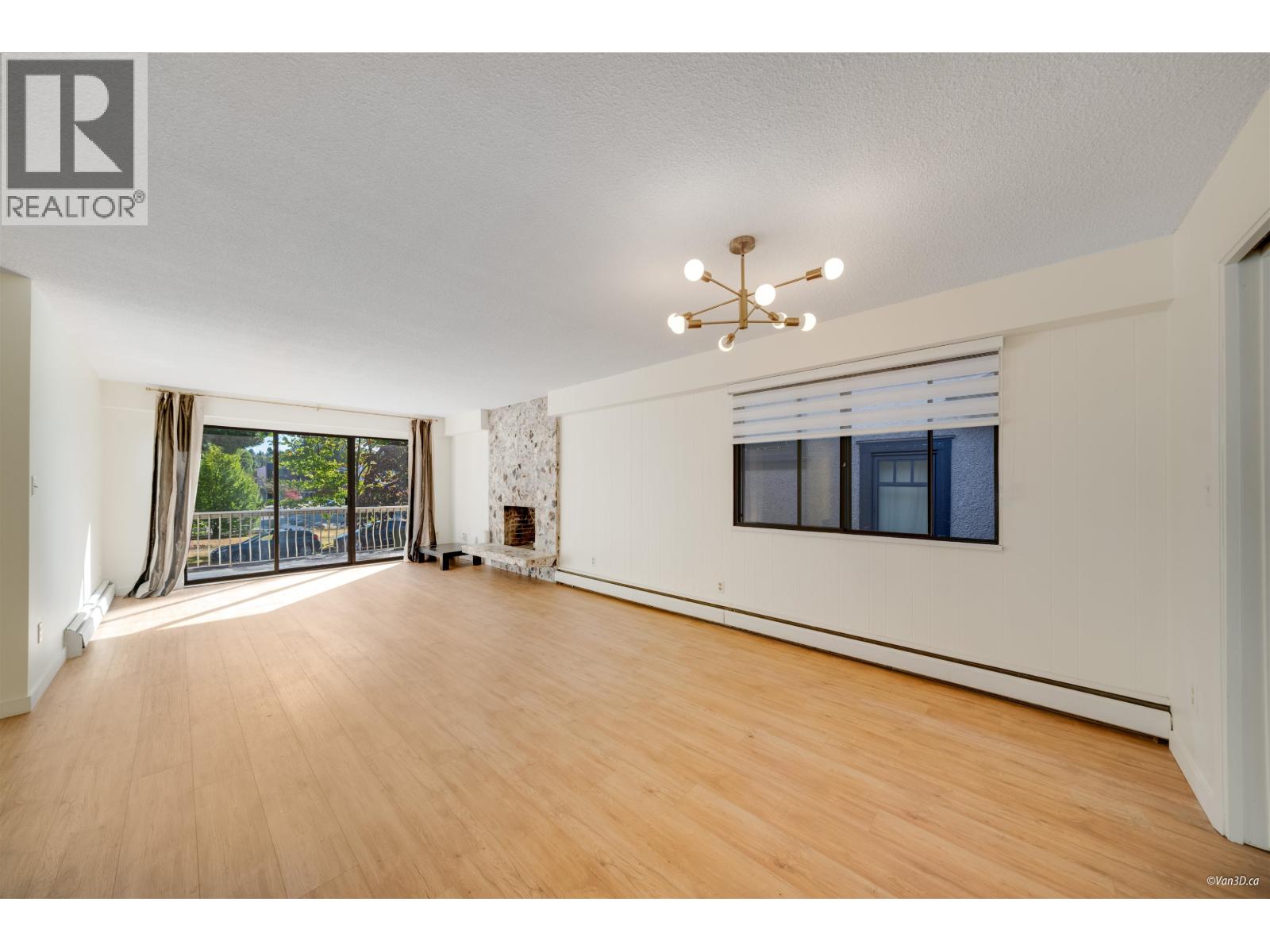 4565 W 9TH AVENUE, Vancouver