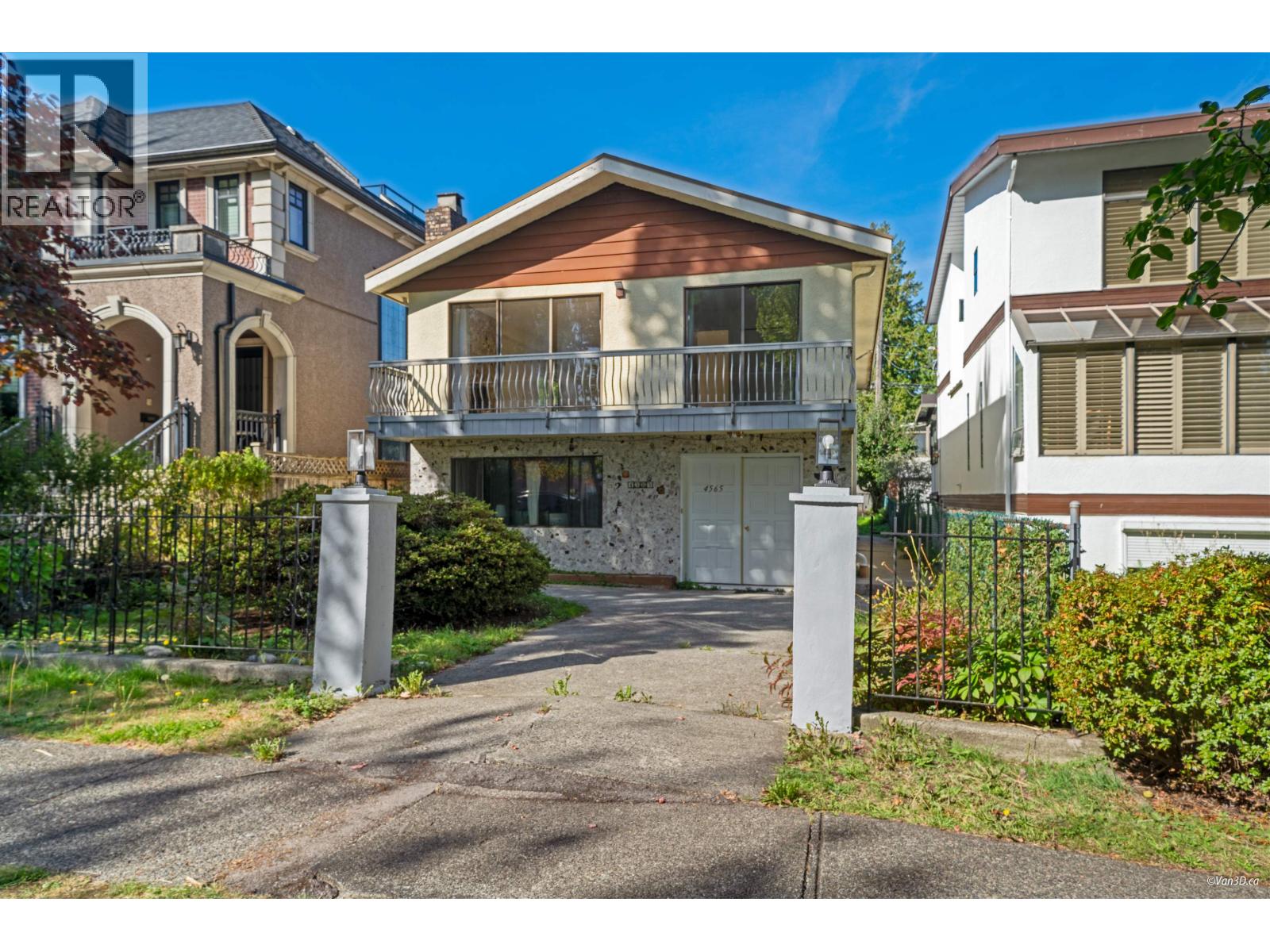 4565 W 9TH AVENUE, Vancouver