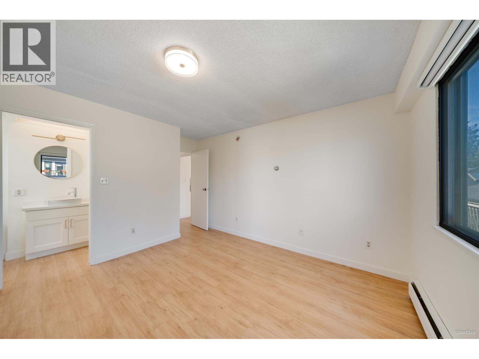 4565 W 9TH AVENUE, Vancouver