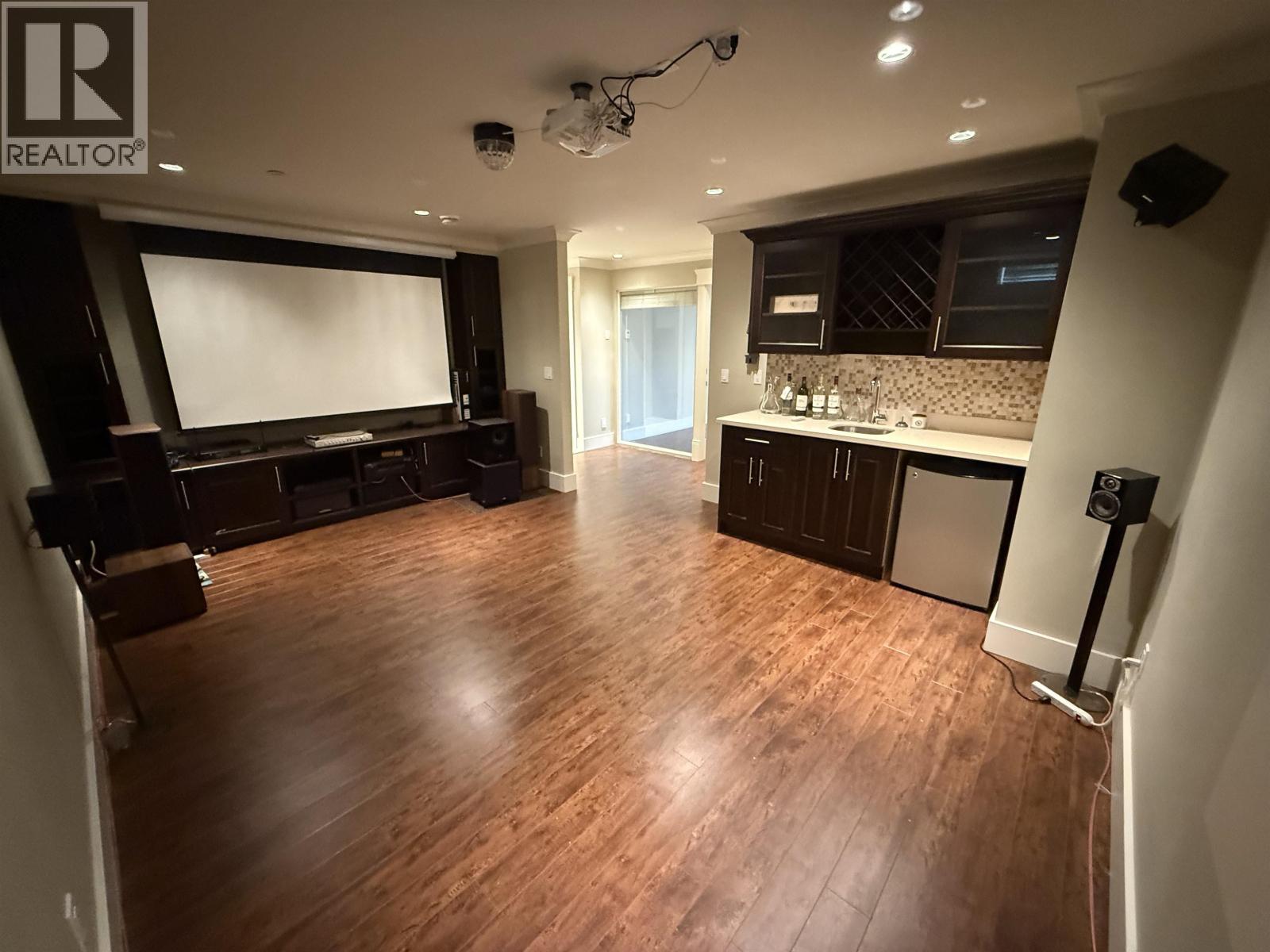 7689 JASPER CRESCENT, Vancouver