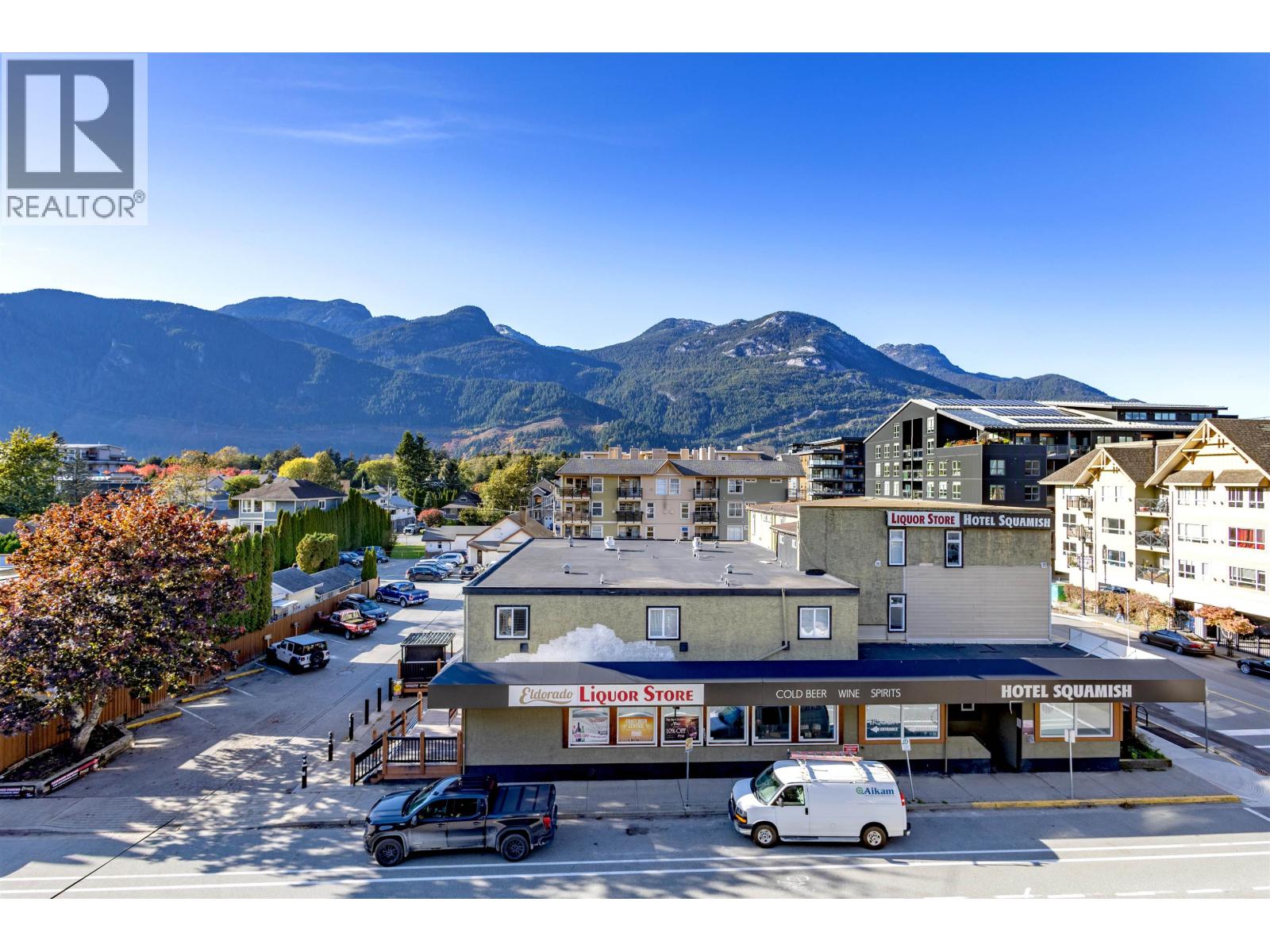 500 37994 2ND AVENUE, Squamish