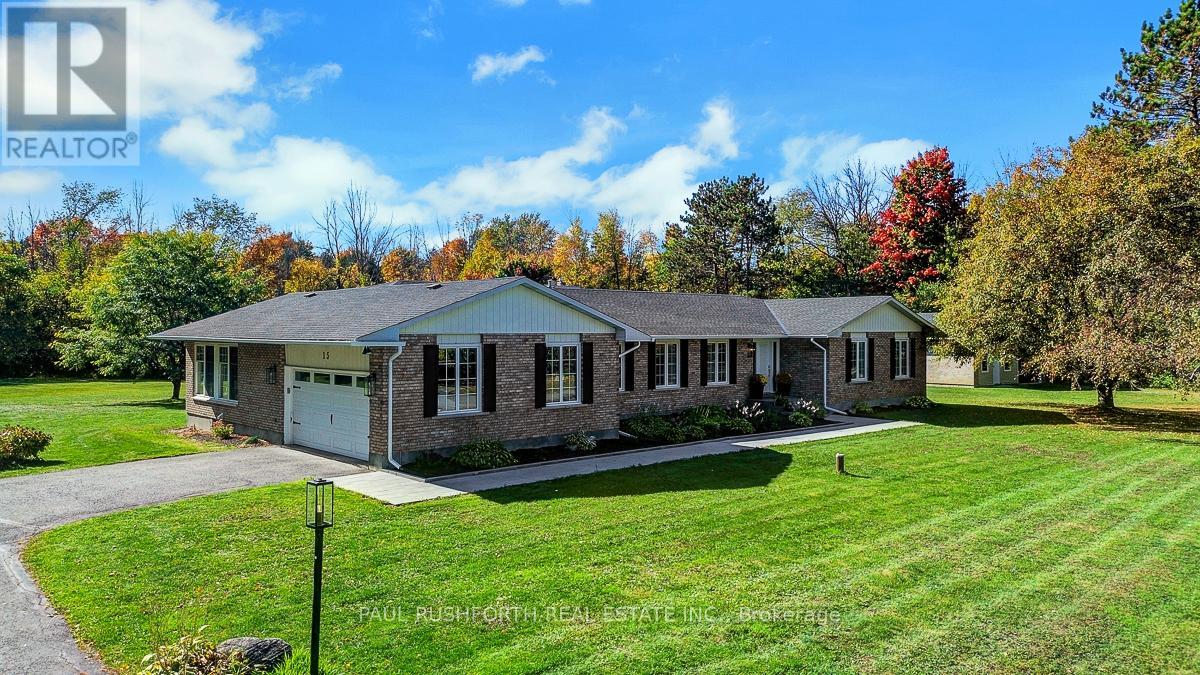 15 Richland - paved driveway + interlock walkway