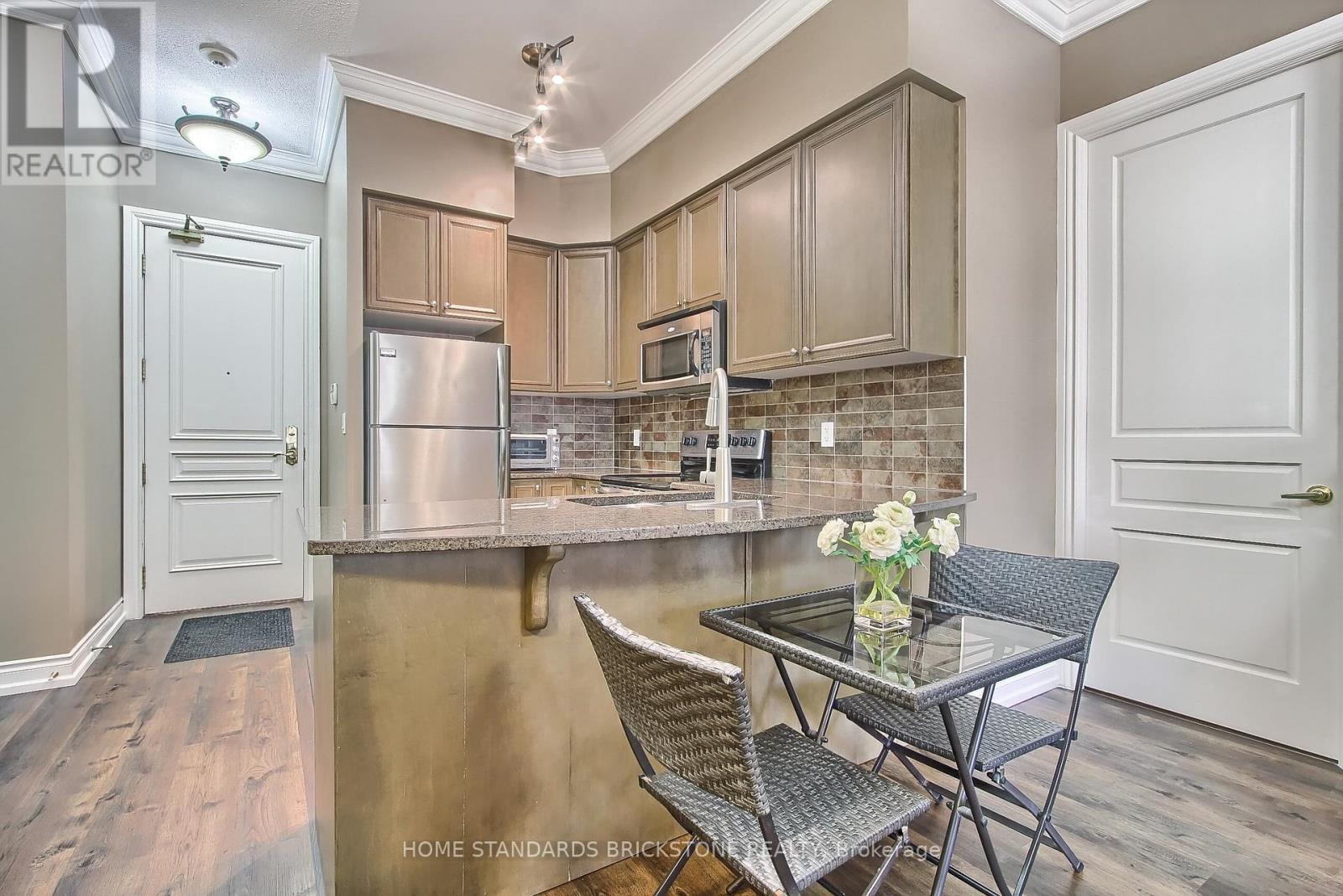 #115 9225 JANE STREET - 9