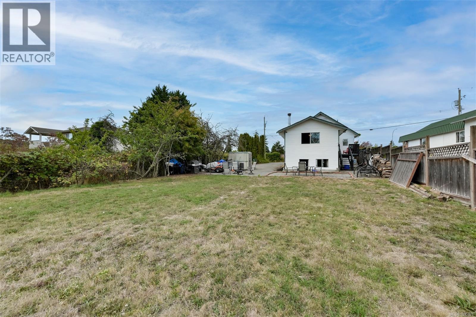  3883 Douglas Street, Saanich