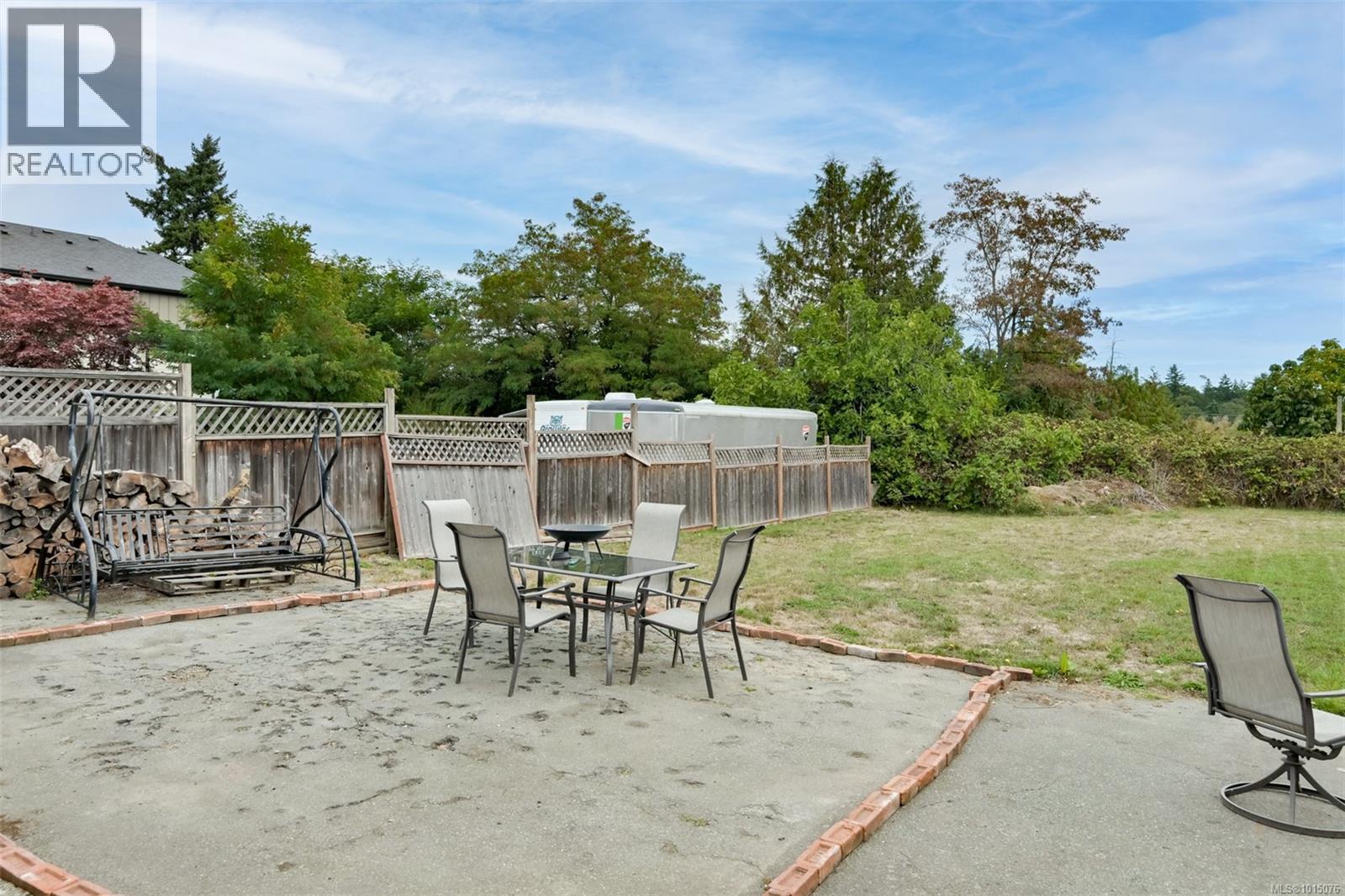  3883 Douglas Street, Saanich