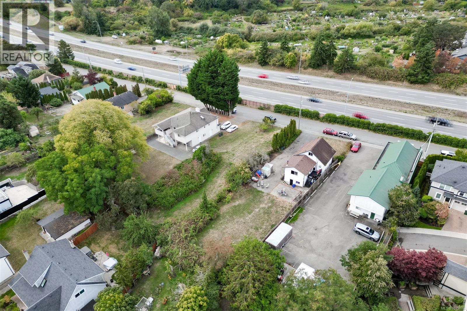  3883 Douglas Street, Saanich