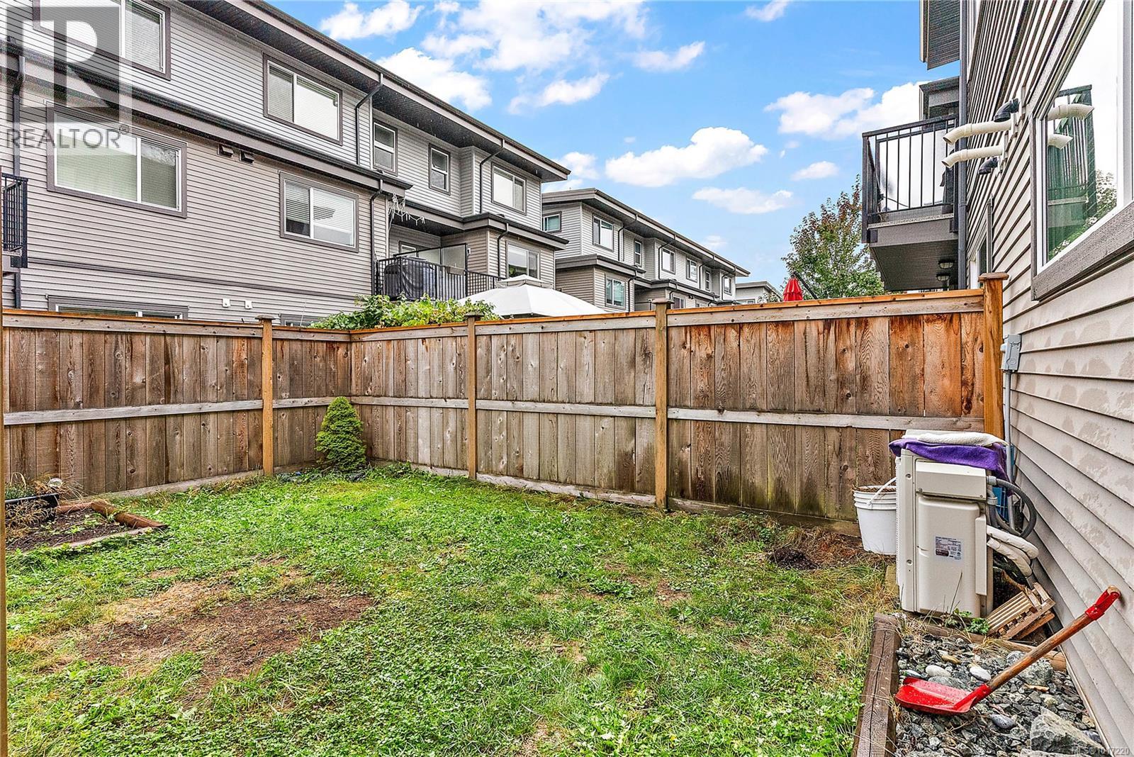 1102 3351 Luxton Rd, Langford