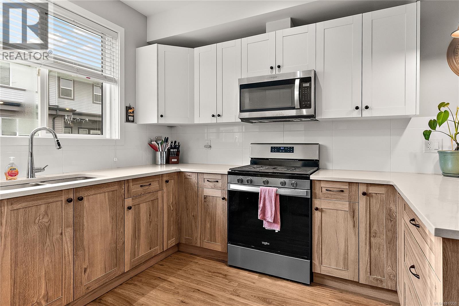 1102 3351 Luxton Rd, Langford