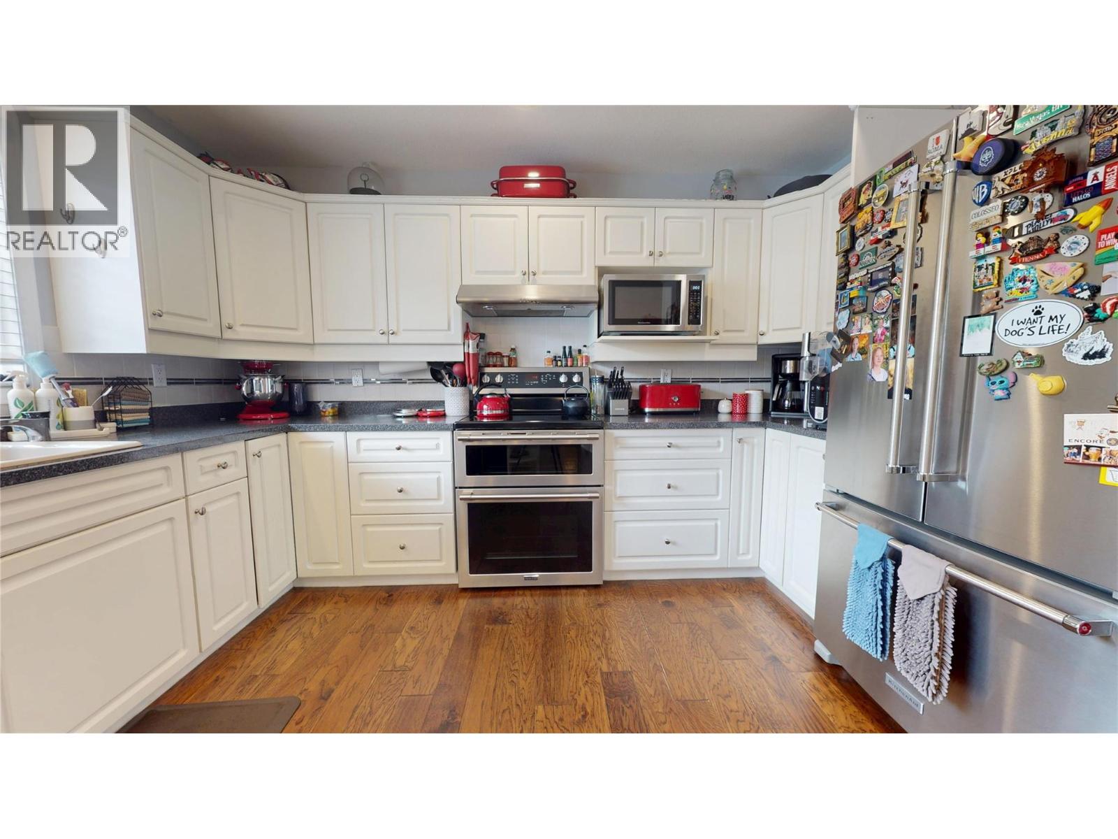 2904 Edgewood Drive, Cranbrook