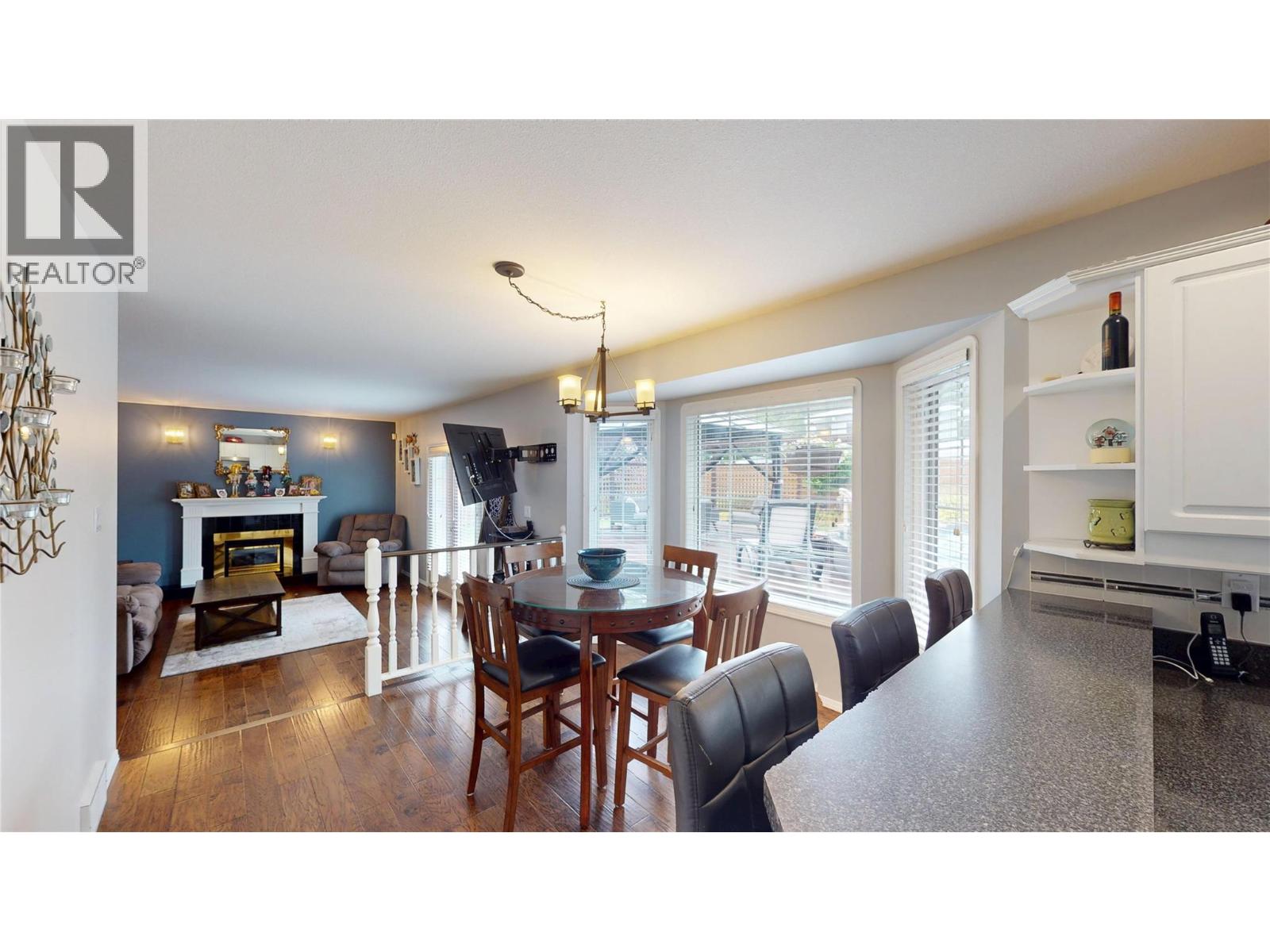 2904 Edgewood Drive, Cranbrook