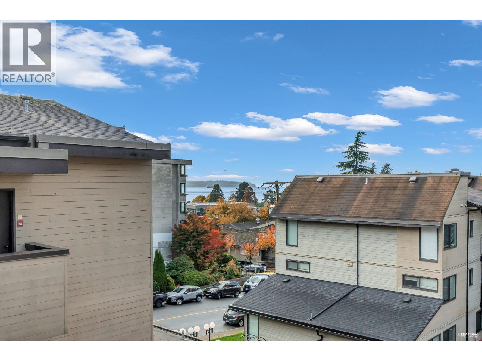 410 1363 CLYDE AVENUE, West Vancouver
