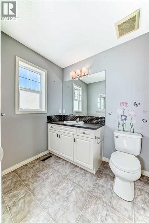 Single Family House for Sale in  New Brighton Grove SE New Brighton Calgary 