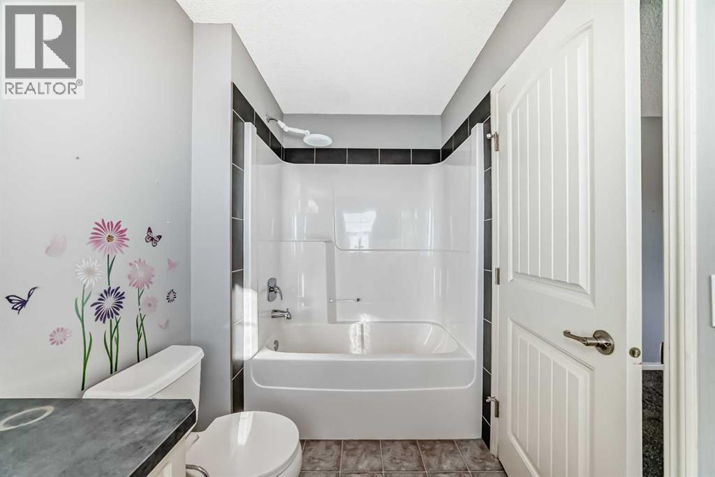 Single Family House for Sale in  New Brighton Grove SE New Brighton Calgary 