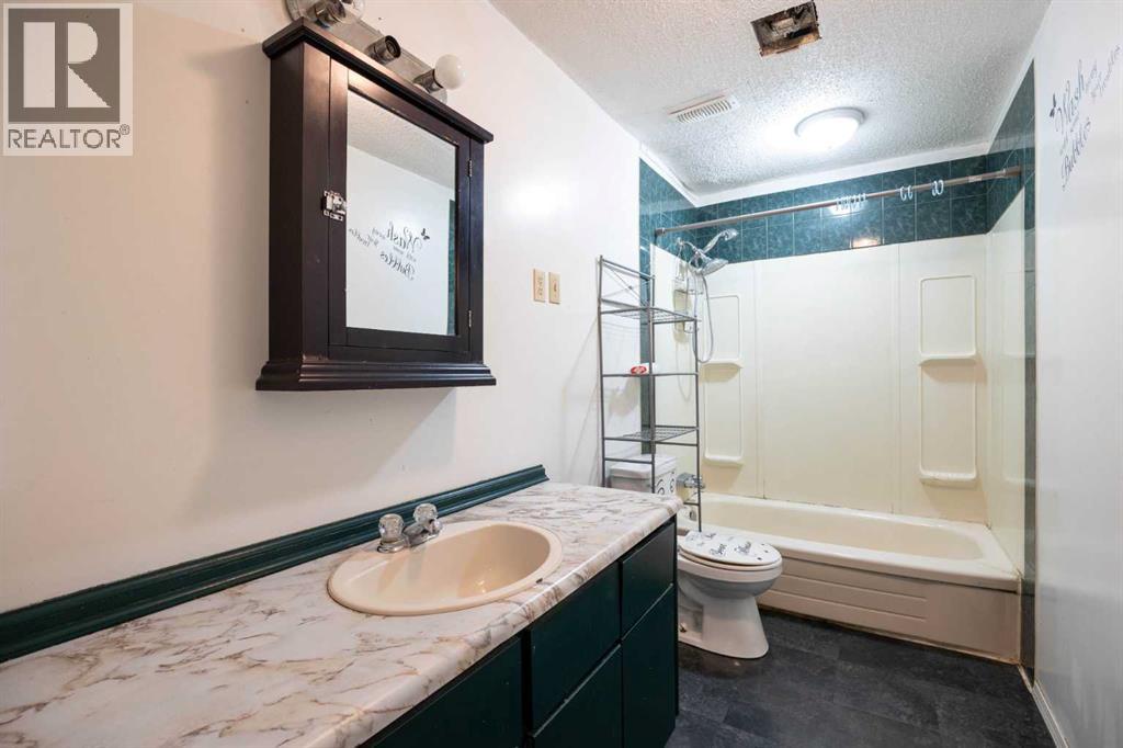 137 Parmenter Crescent, Fort McMurray