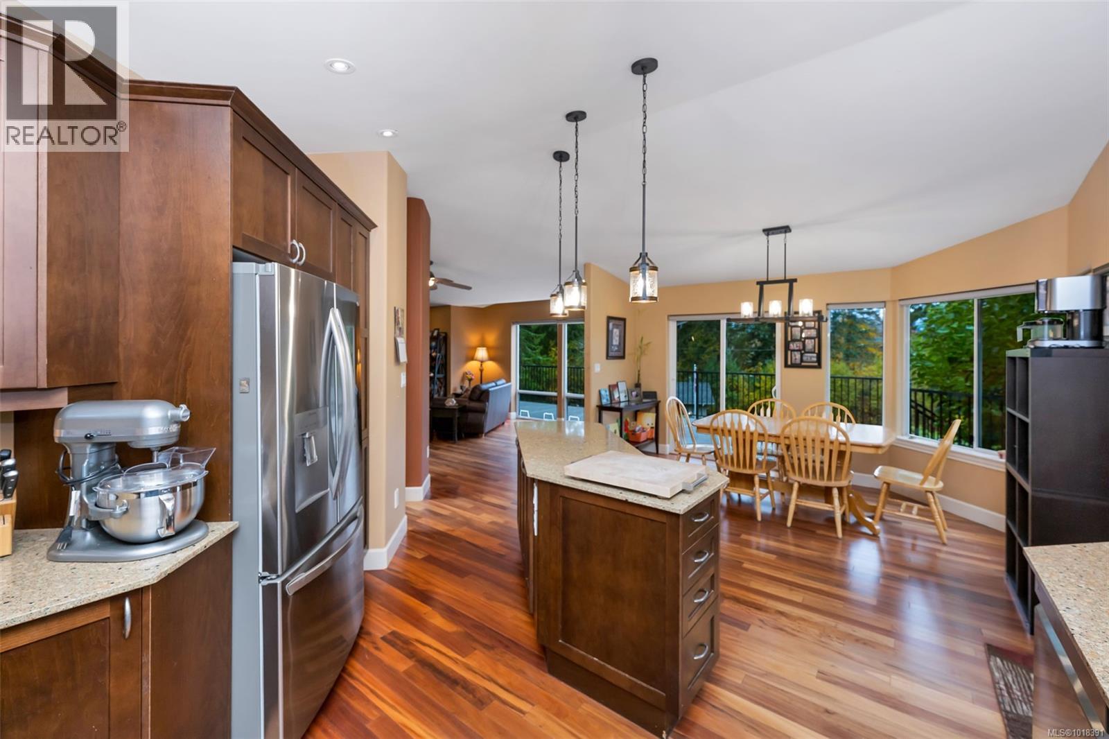 1212 Bazett Rd, Duncan