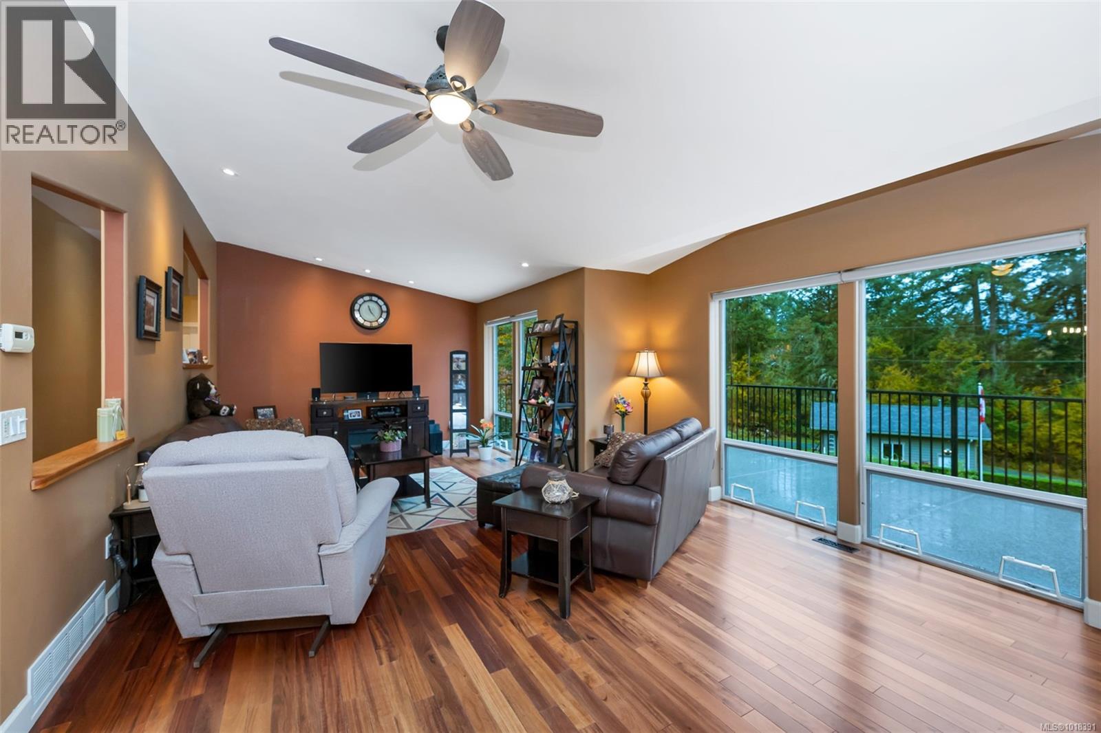 1212 Bazett Rd, Duncan