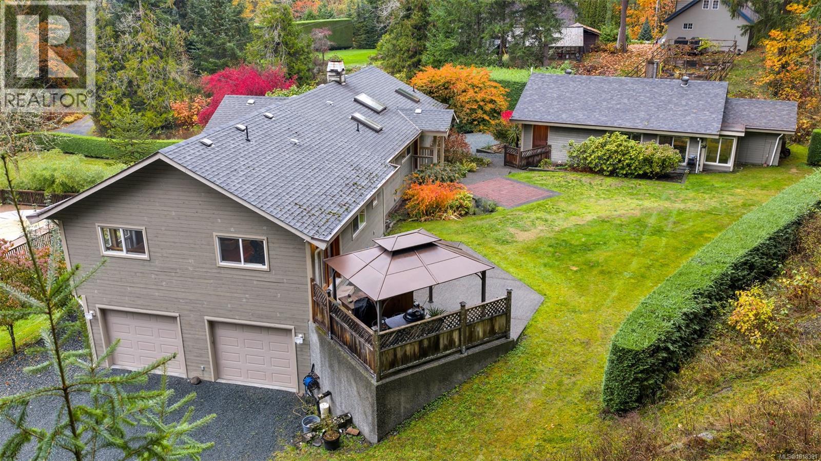 1212 Bazett Rd, Duncan