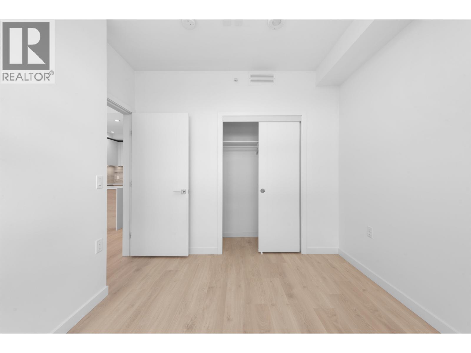 4001 680 QUAYSIDE DRIVE, New Westminster