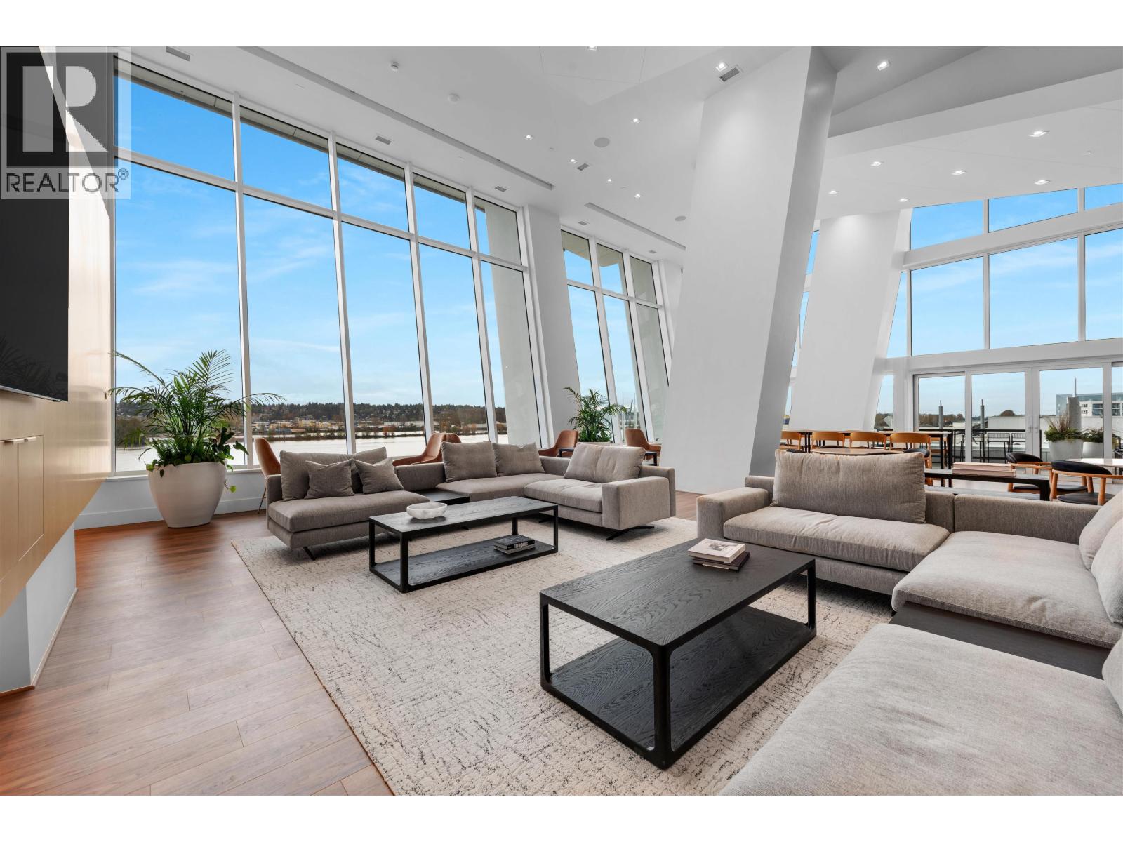 4001 680 QUAYSIDE DRIVE, New Westminster