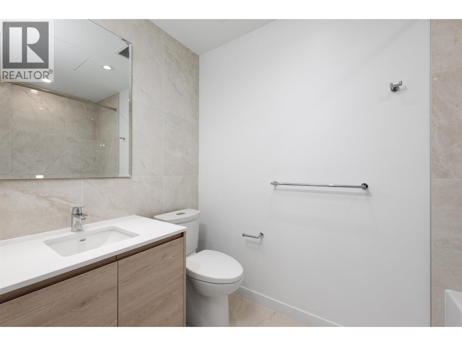 4001 680 QUAYSIDE DRIVE, New Westminster