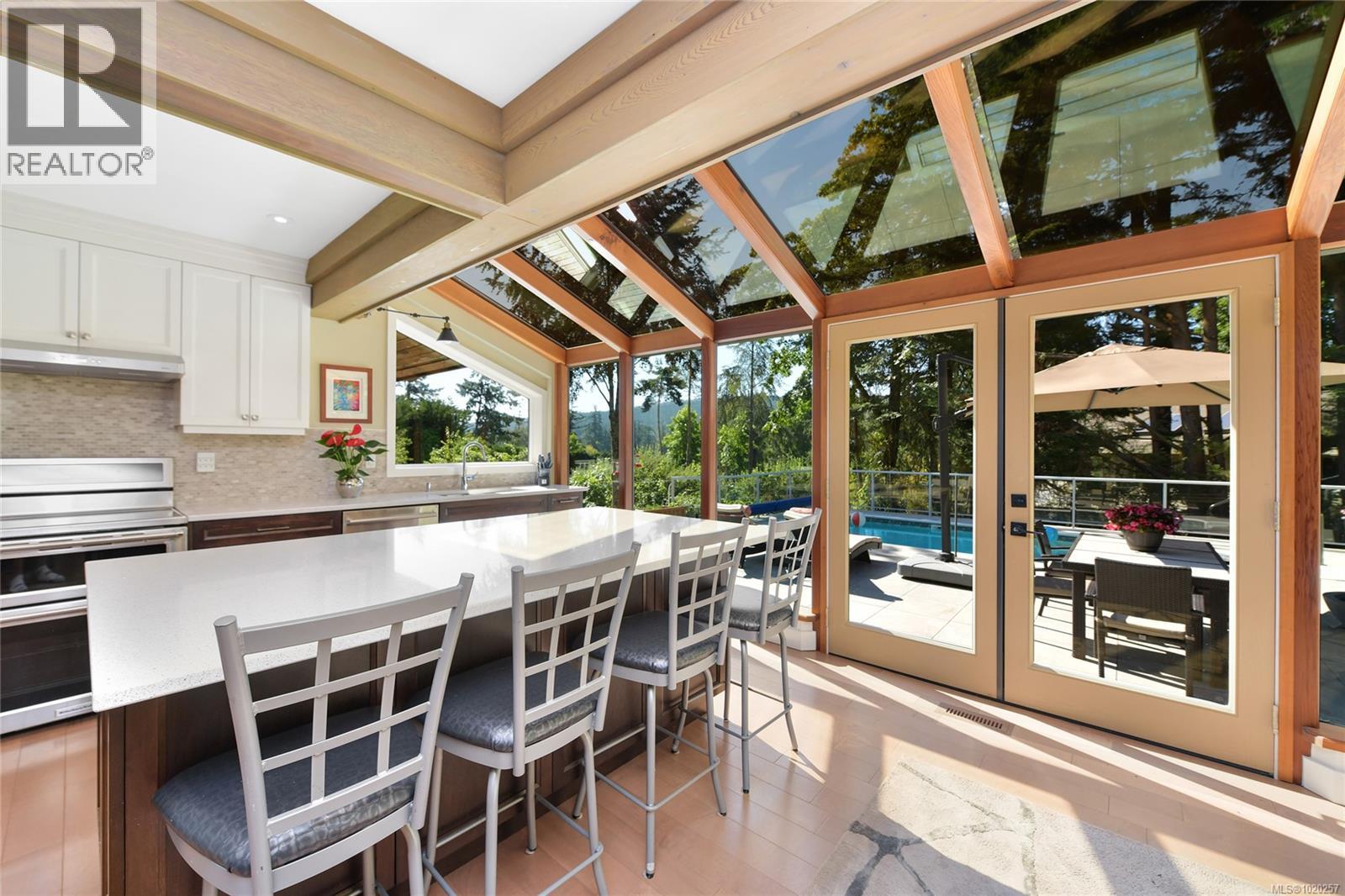 821 Dalkeith Ave, North Saanich