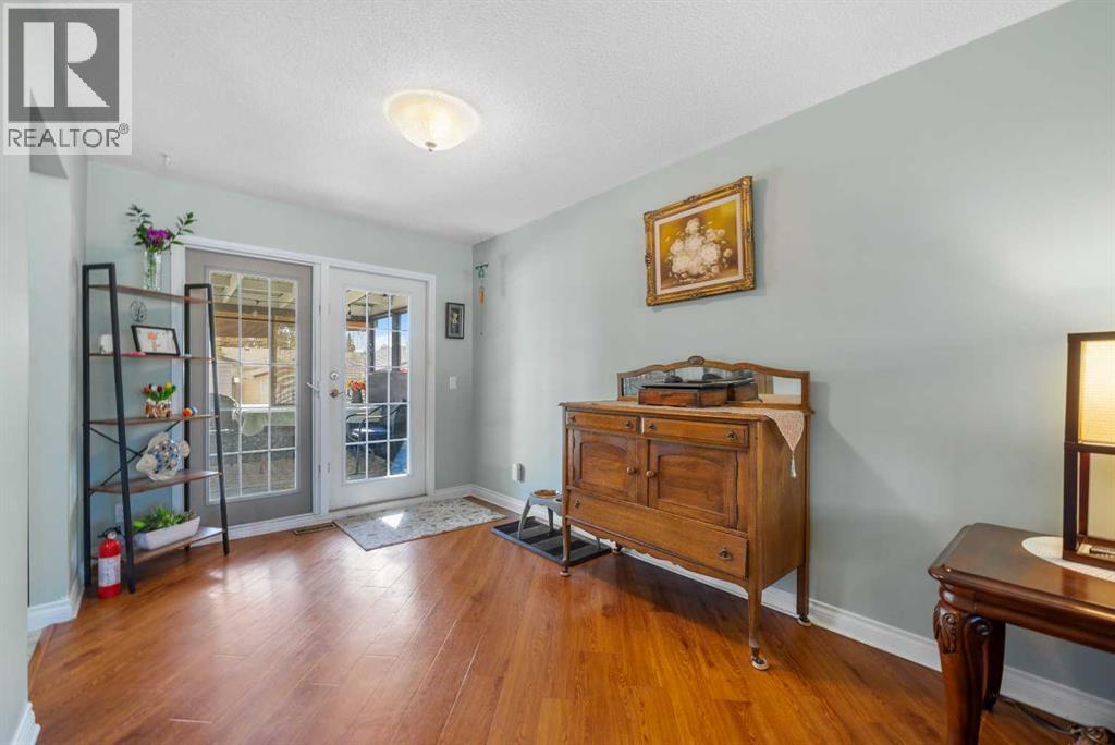 Single Family House 4 Level for Sale in  Templeside Circle NE Temple Calgary 