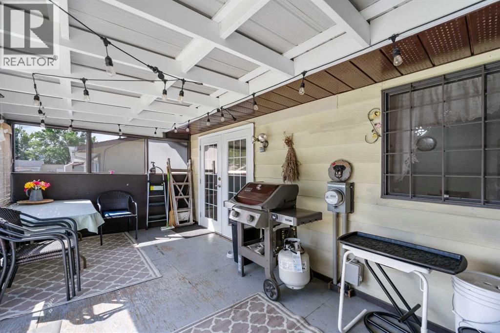 Single Family House 4 Level for Sale in  Templeside Circle NE Temple Calgary 