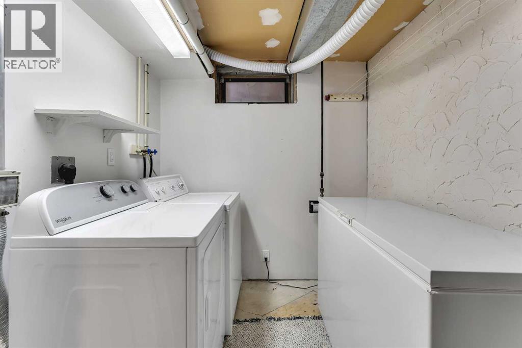 Single Family House Bi-level for Sale in  Cedardale Road SW Cedarbrae Calgary 