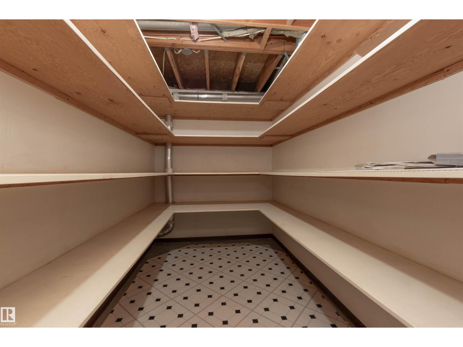 1511 109 ST NW, Edmonton