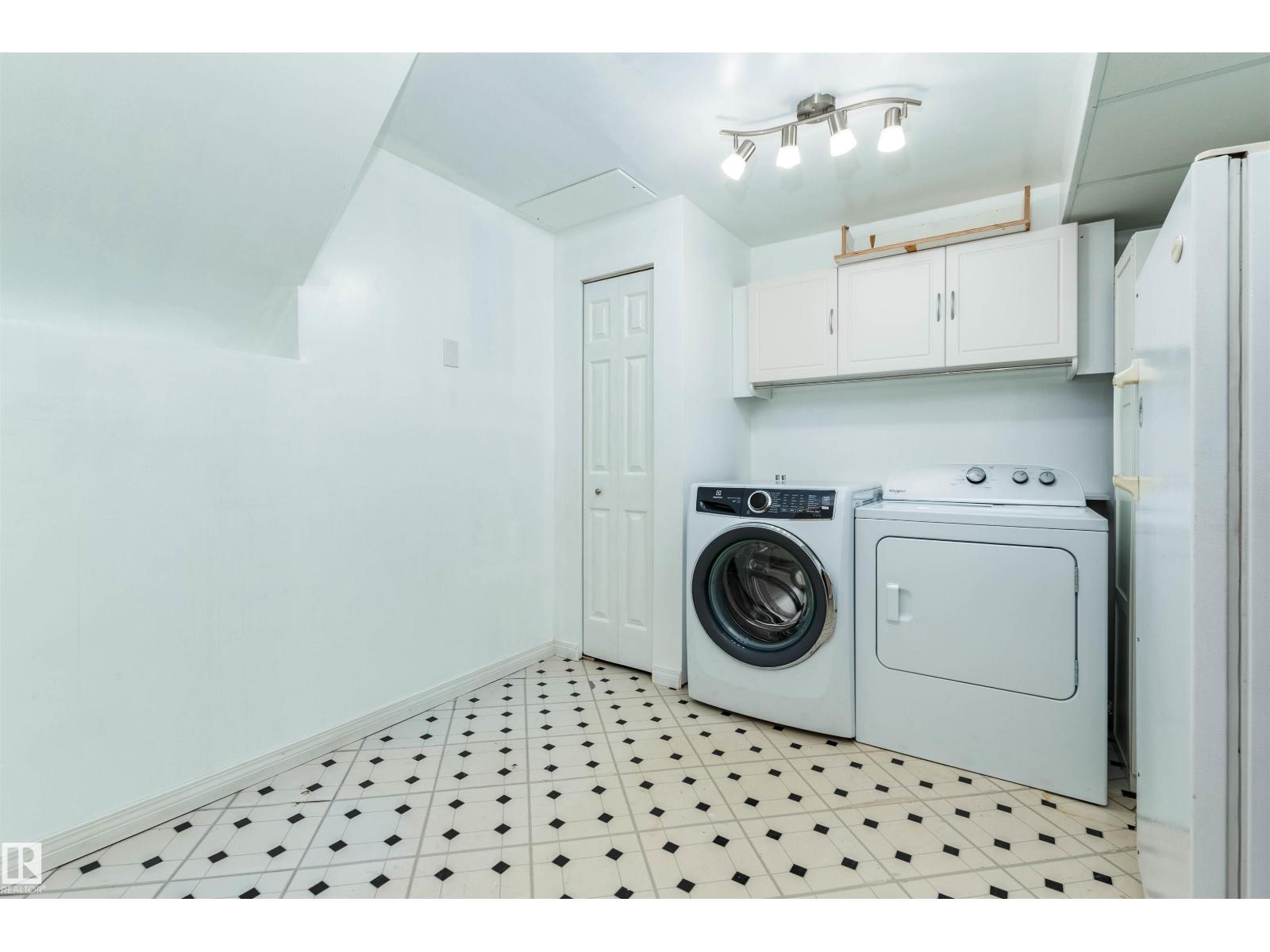 1511 109 ST NW, Edmonton