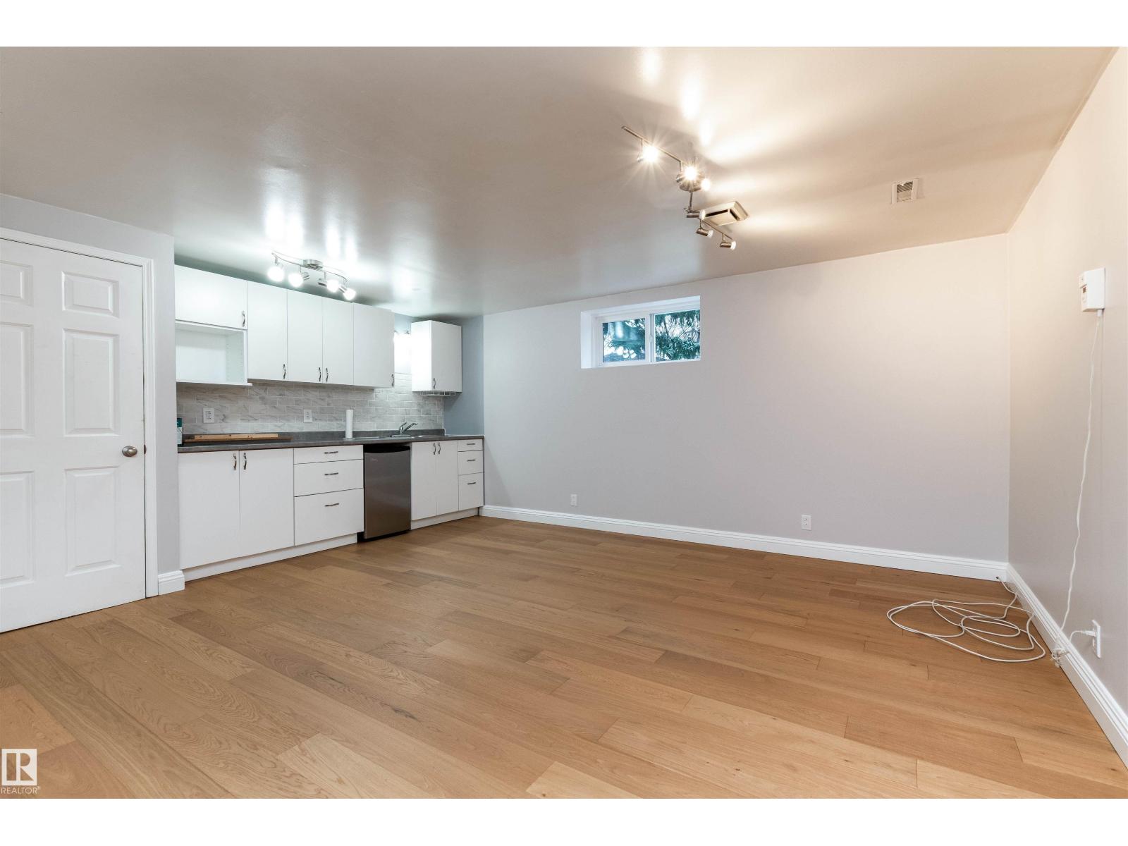 1511 109 ST NW, Edmonton